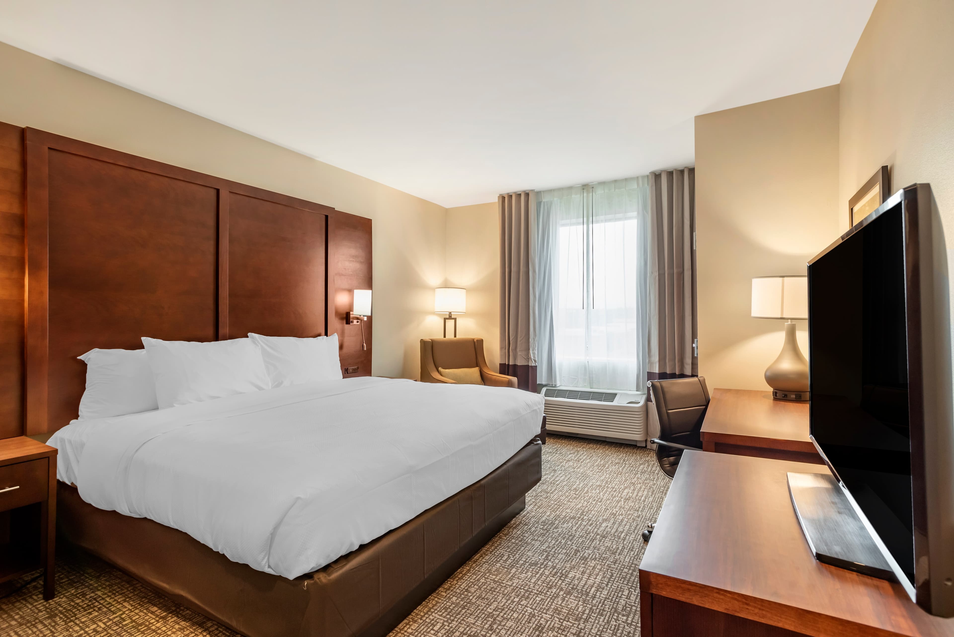 Comfort Inn & Suites Winchester - Image 4