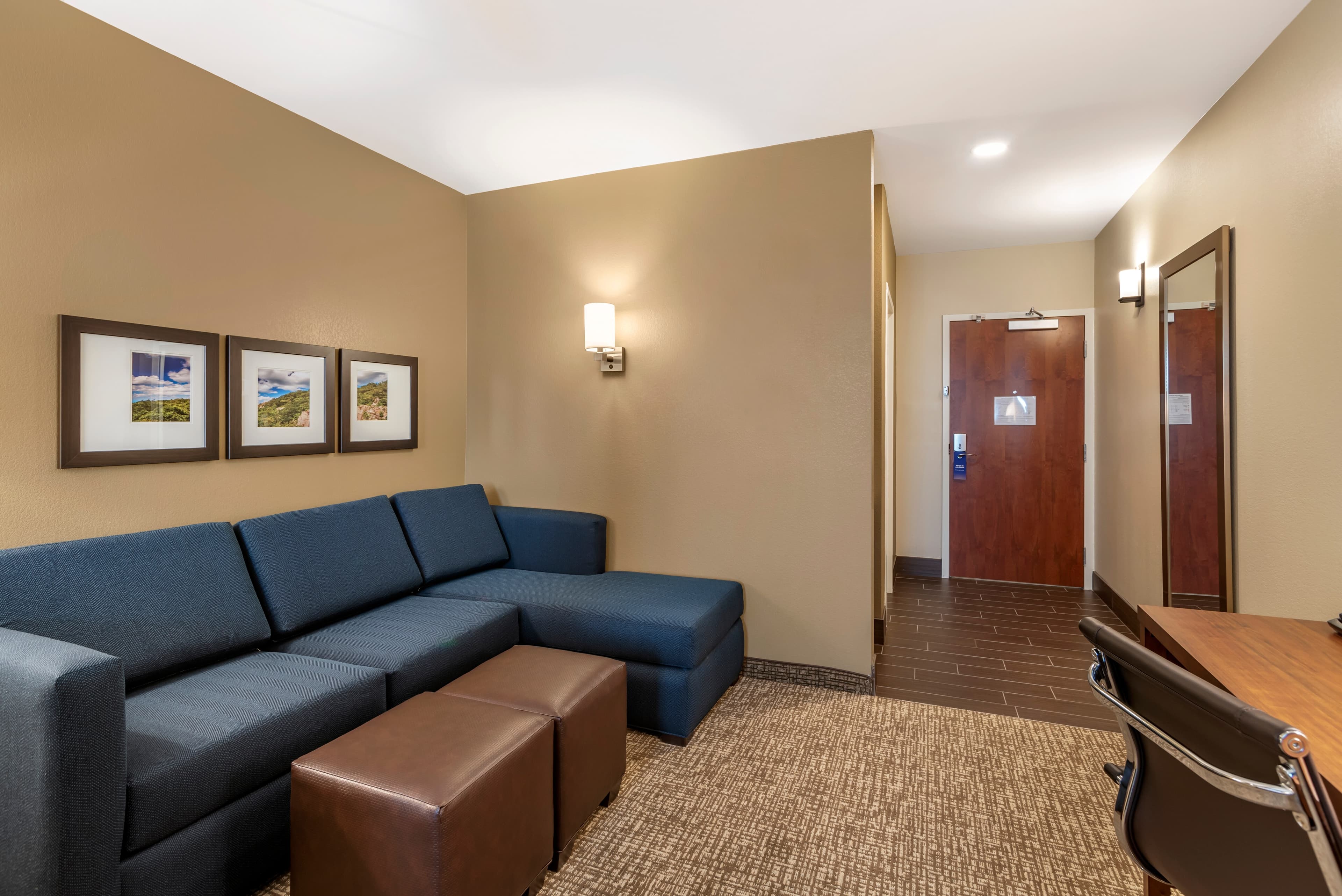 Comfort Inn & Suites Winchester — 19