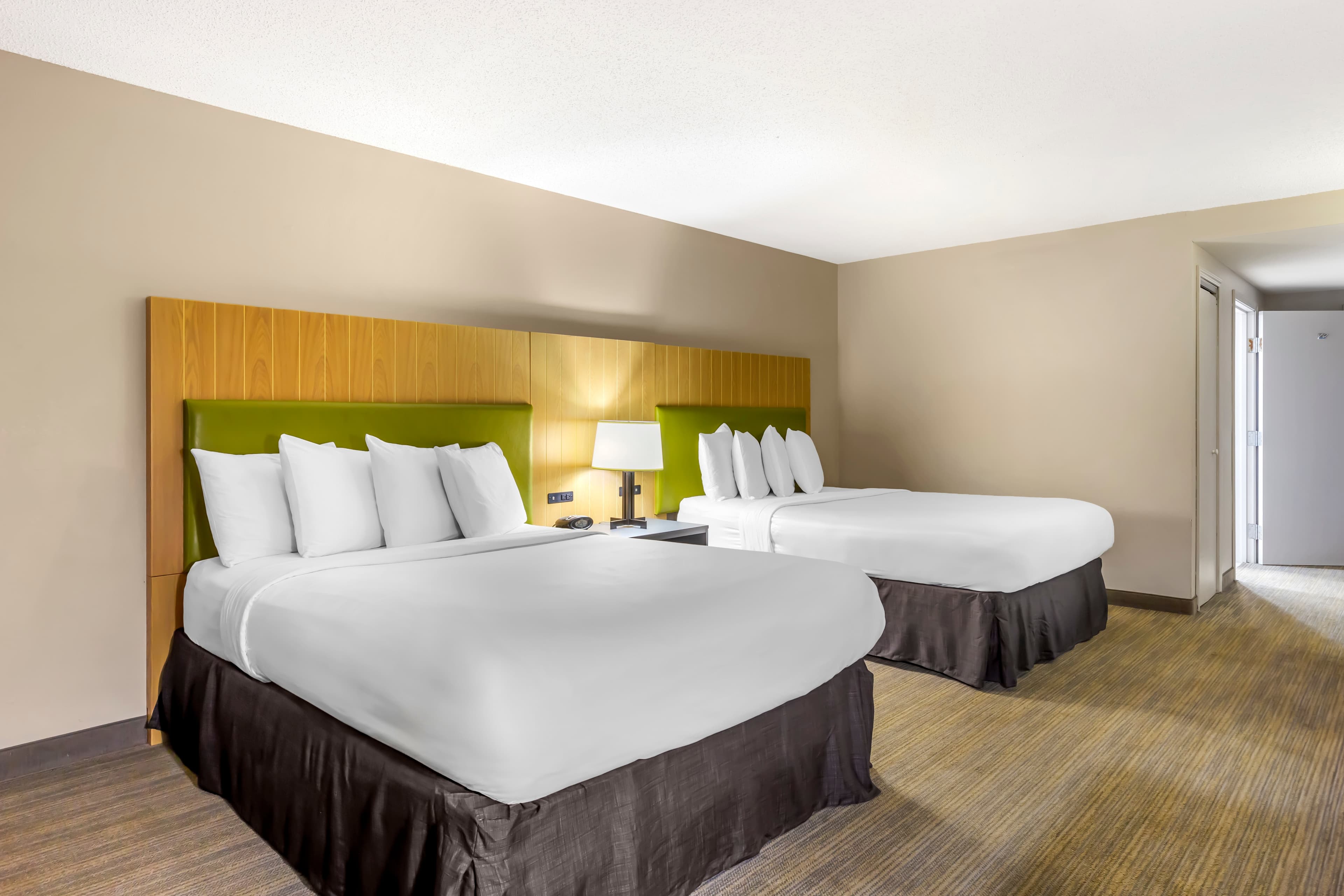 Country Inn & Suites by Radisson, Newport News South, VA — 15