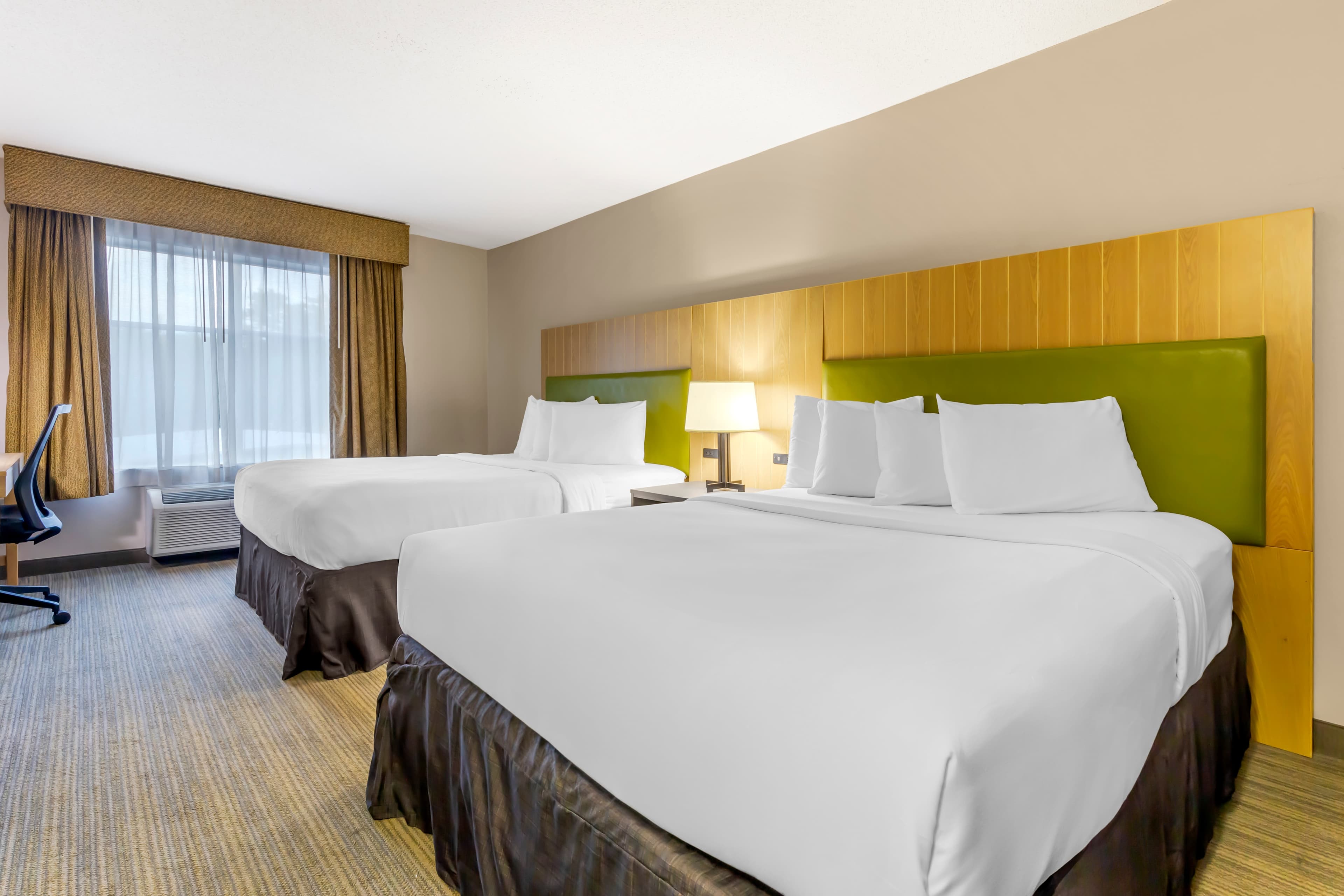 Country Inn & Suites by Radisson, Newport News South, VA — 10