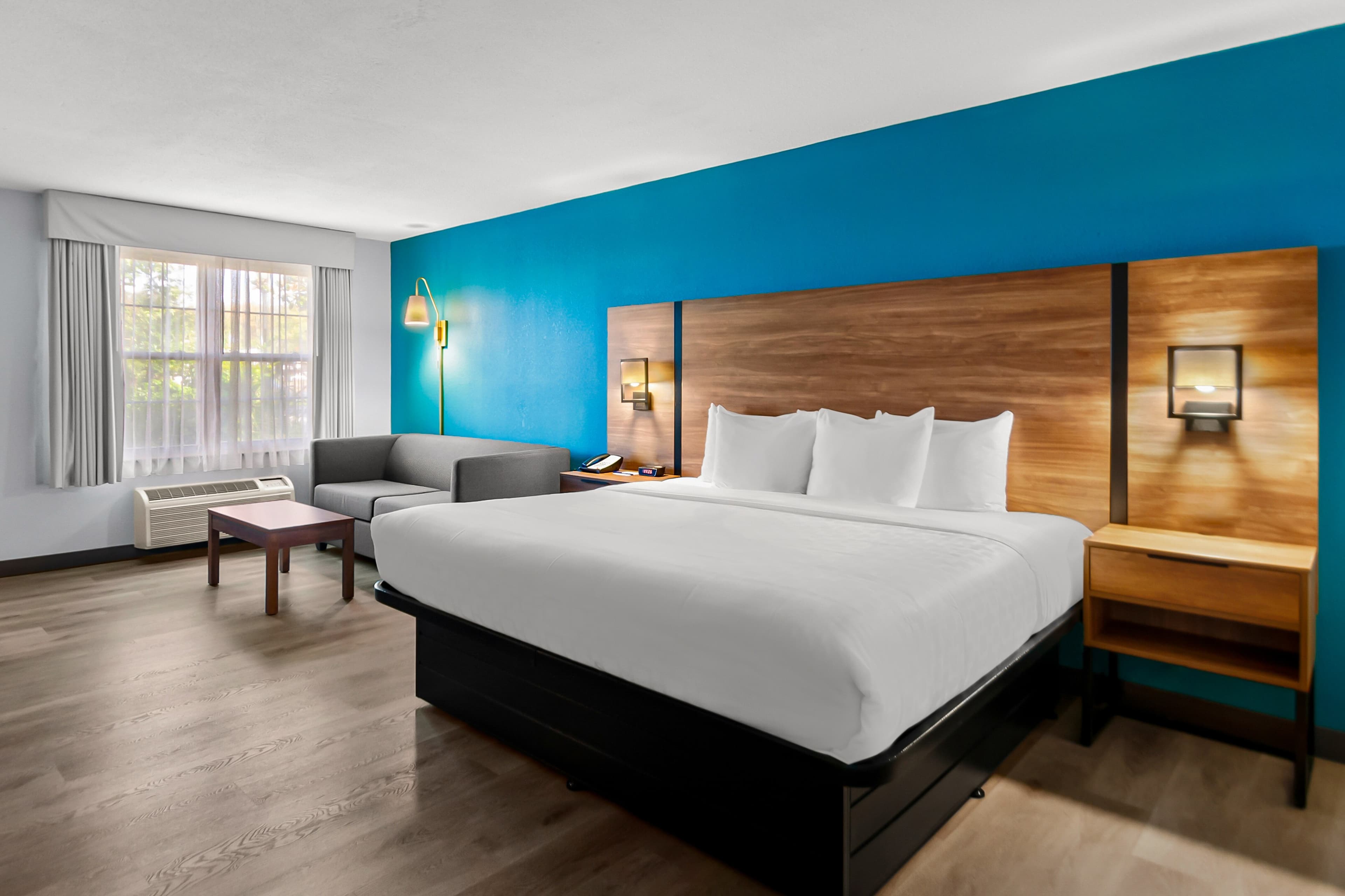 Clarion Inn Falls Church-Arlington - Image 1
