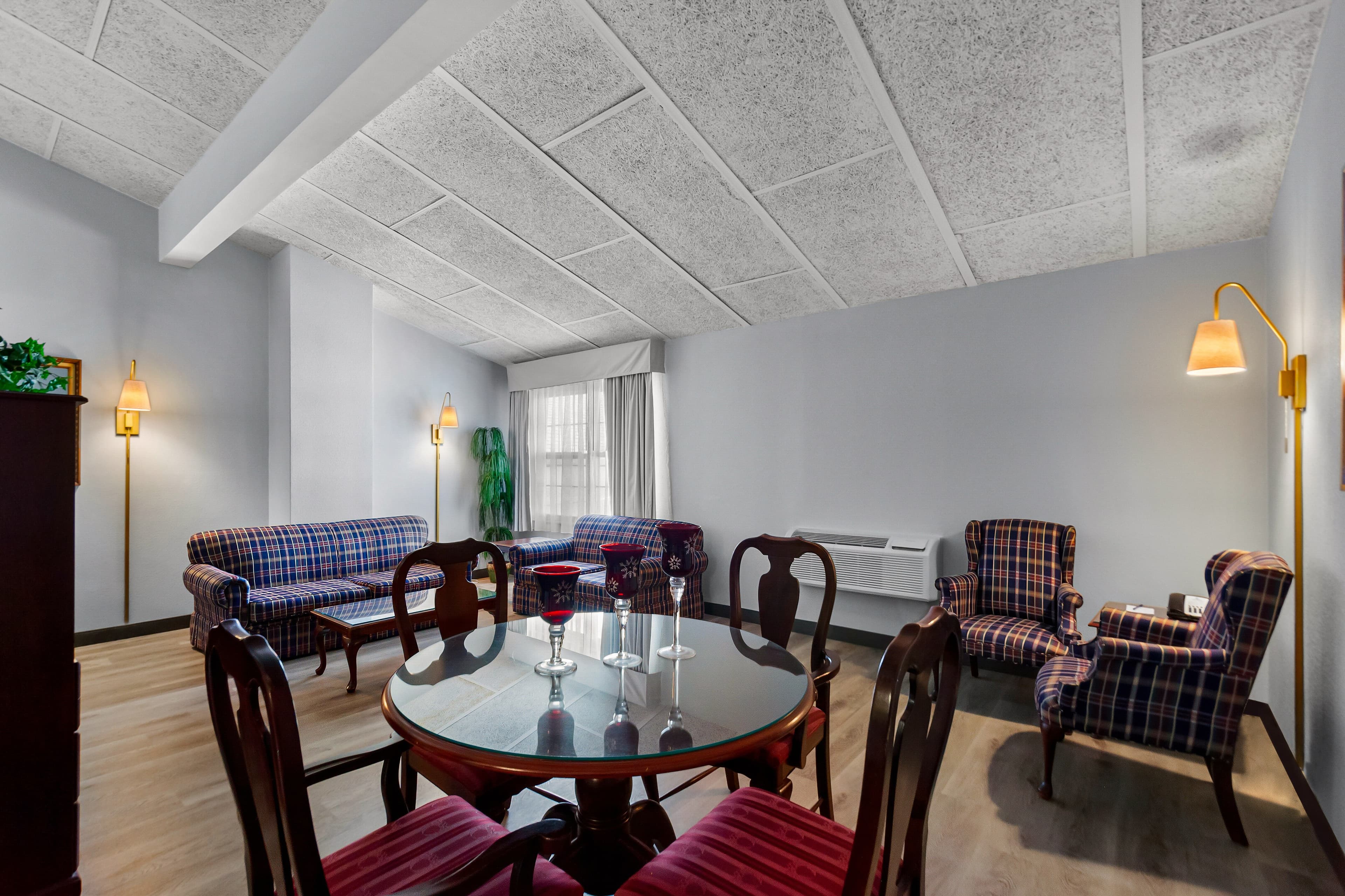 Clarion Inn Falls Church-Arlington — 23