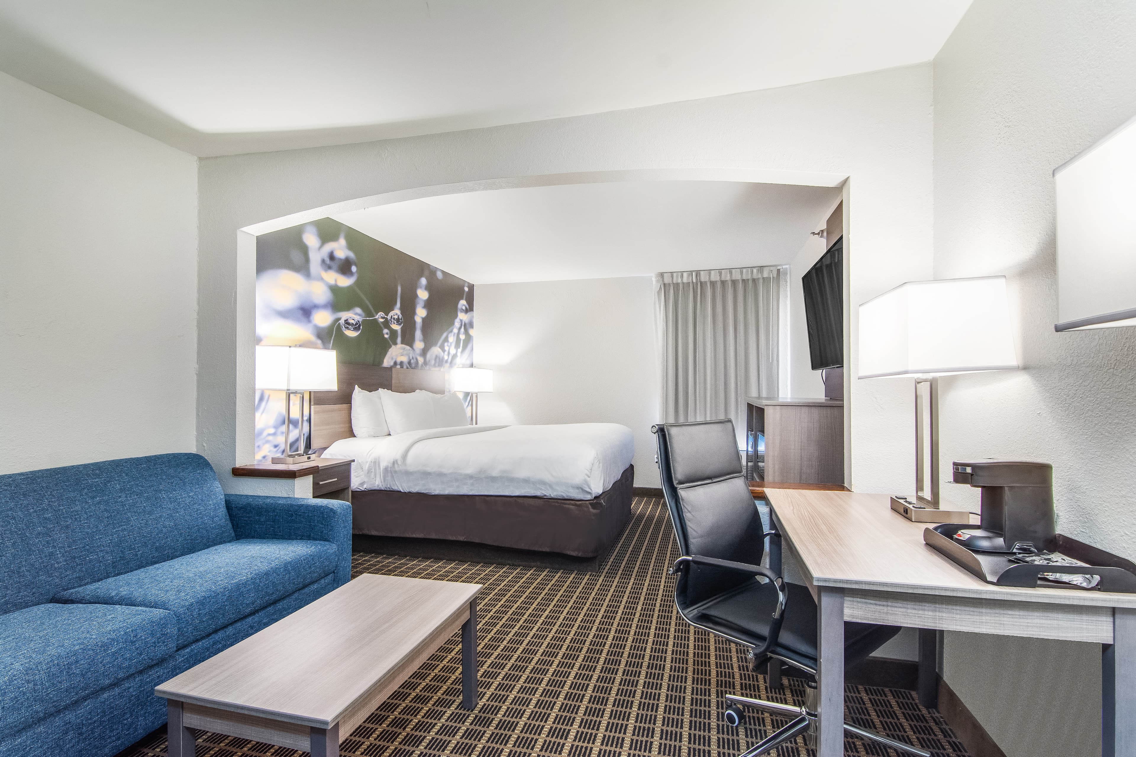 Clarion Pointe South Boston - Danville East — 18
