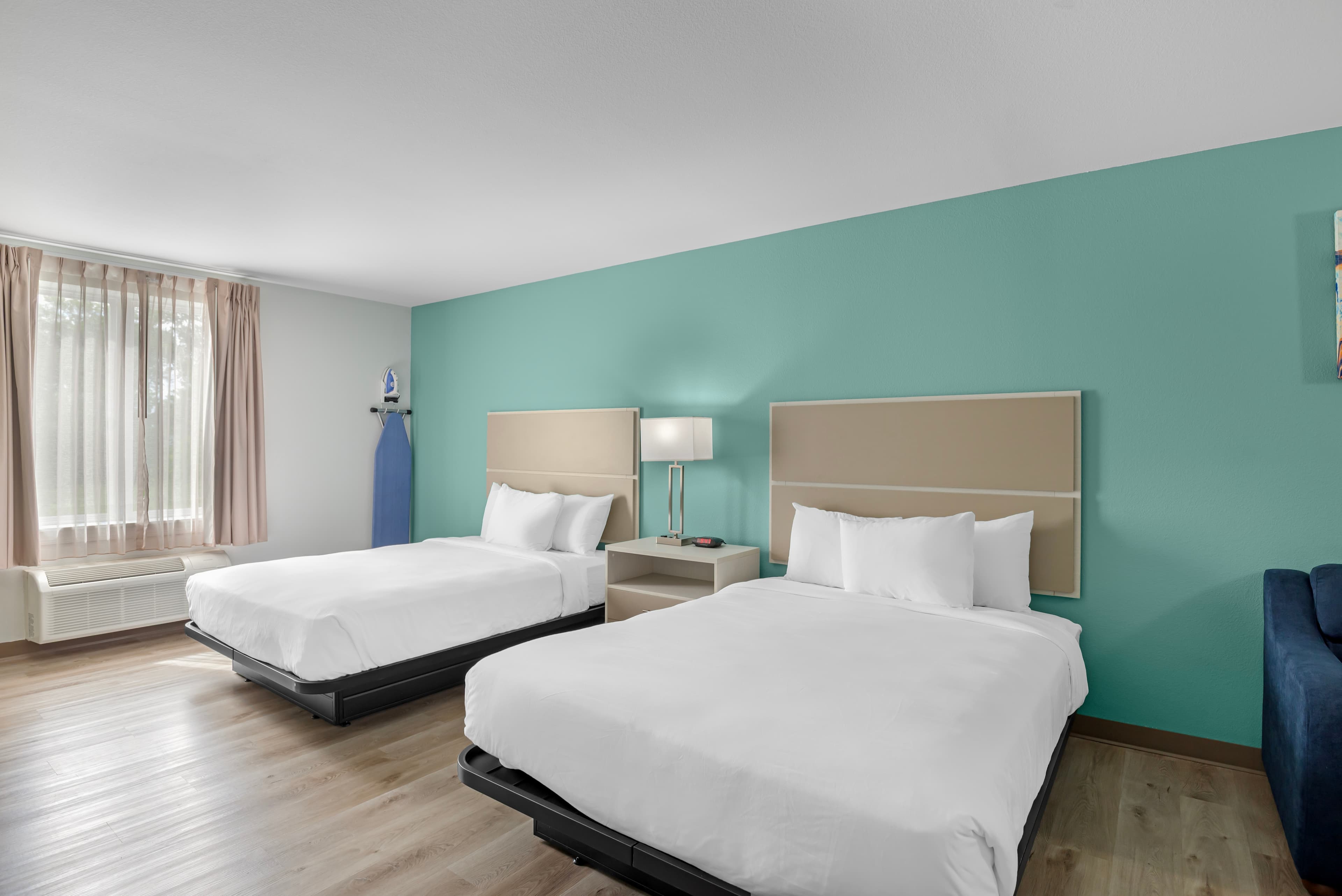 MainStay Suites Chesapeake - Greenbrier - Image 5