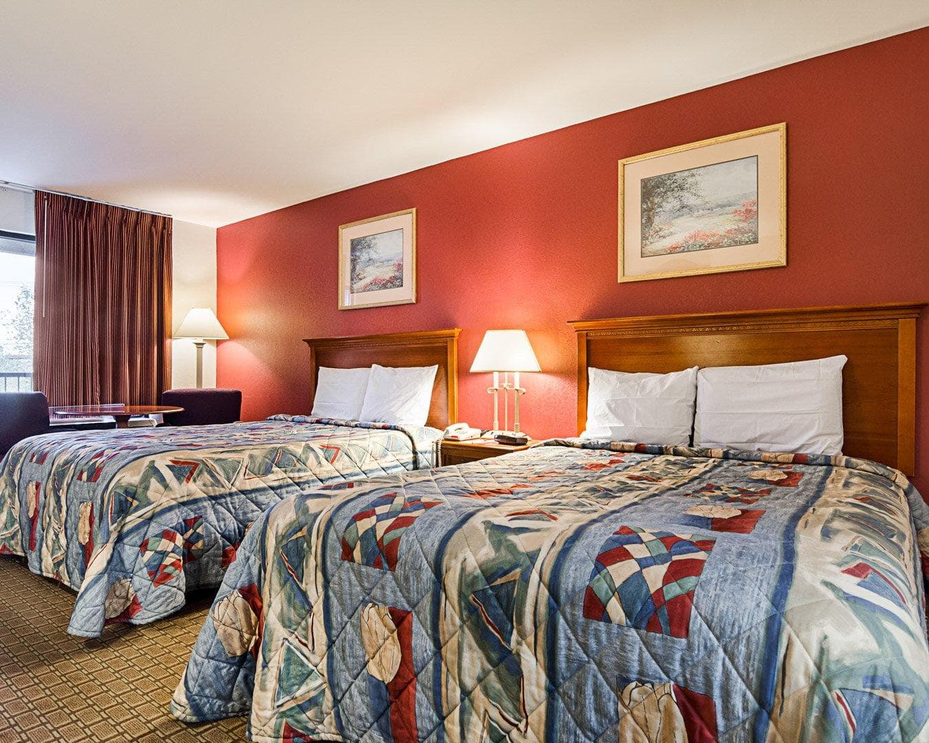 Econo Lodge Richmond North — 18