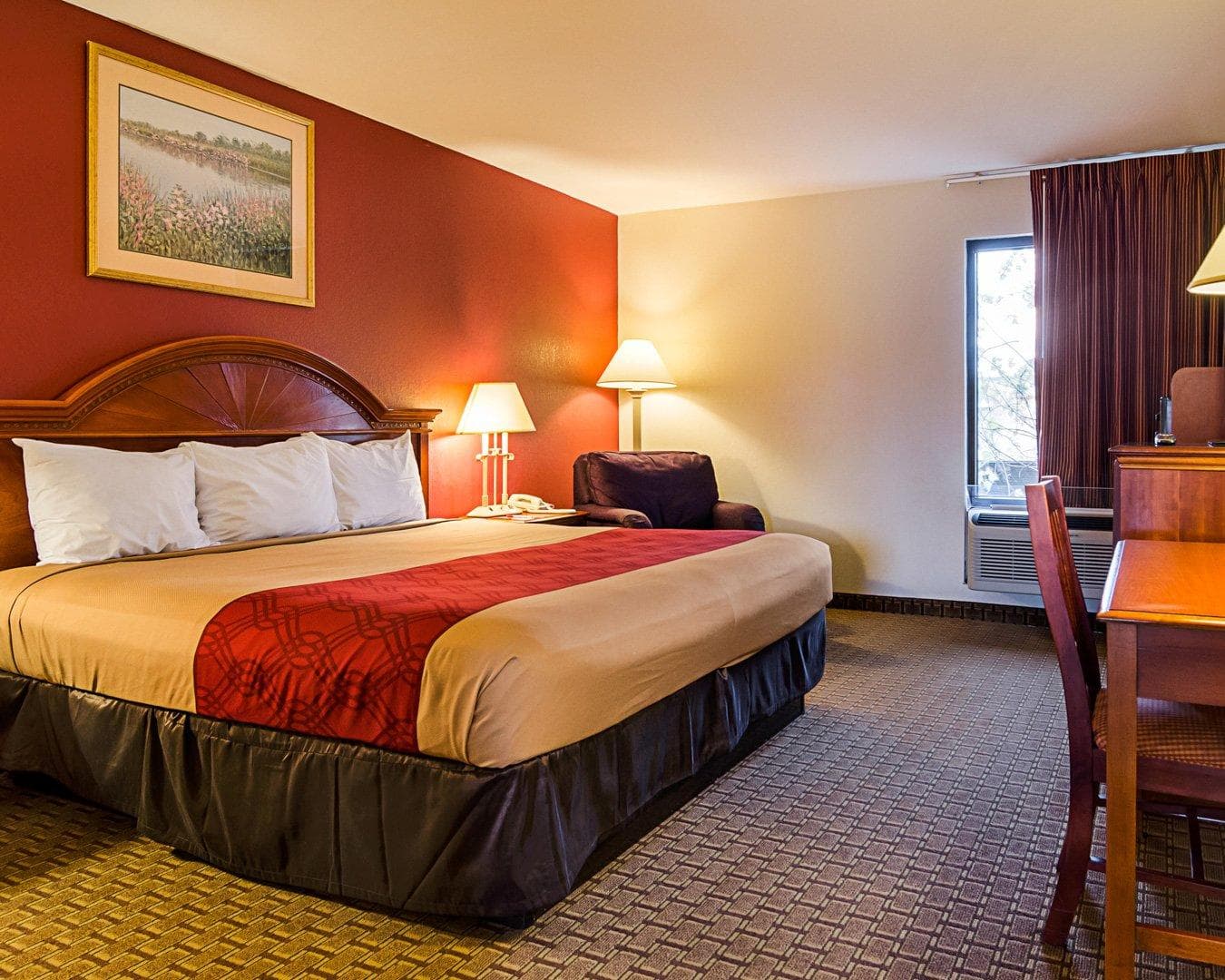 Econo Lodge Richmond North — 6