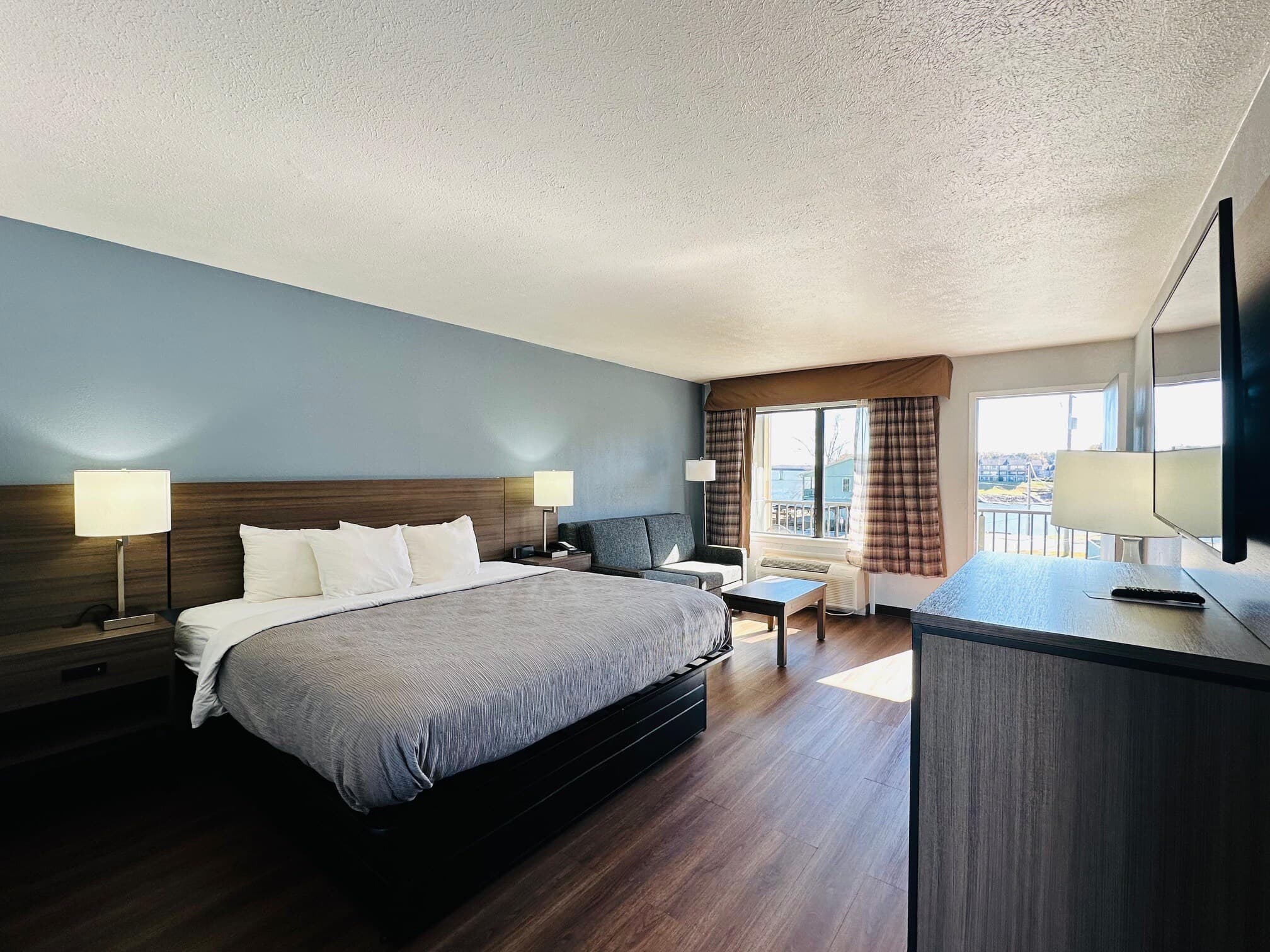 Quality Inn - On The Lake Clarksville-Boydton — 12
