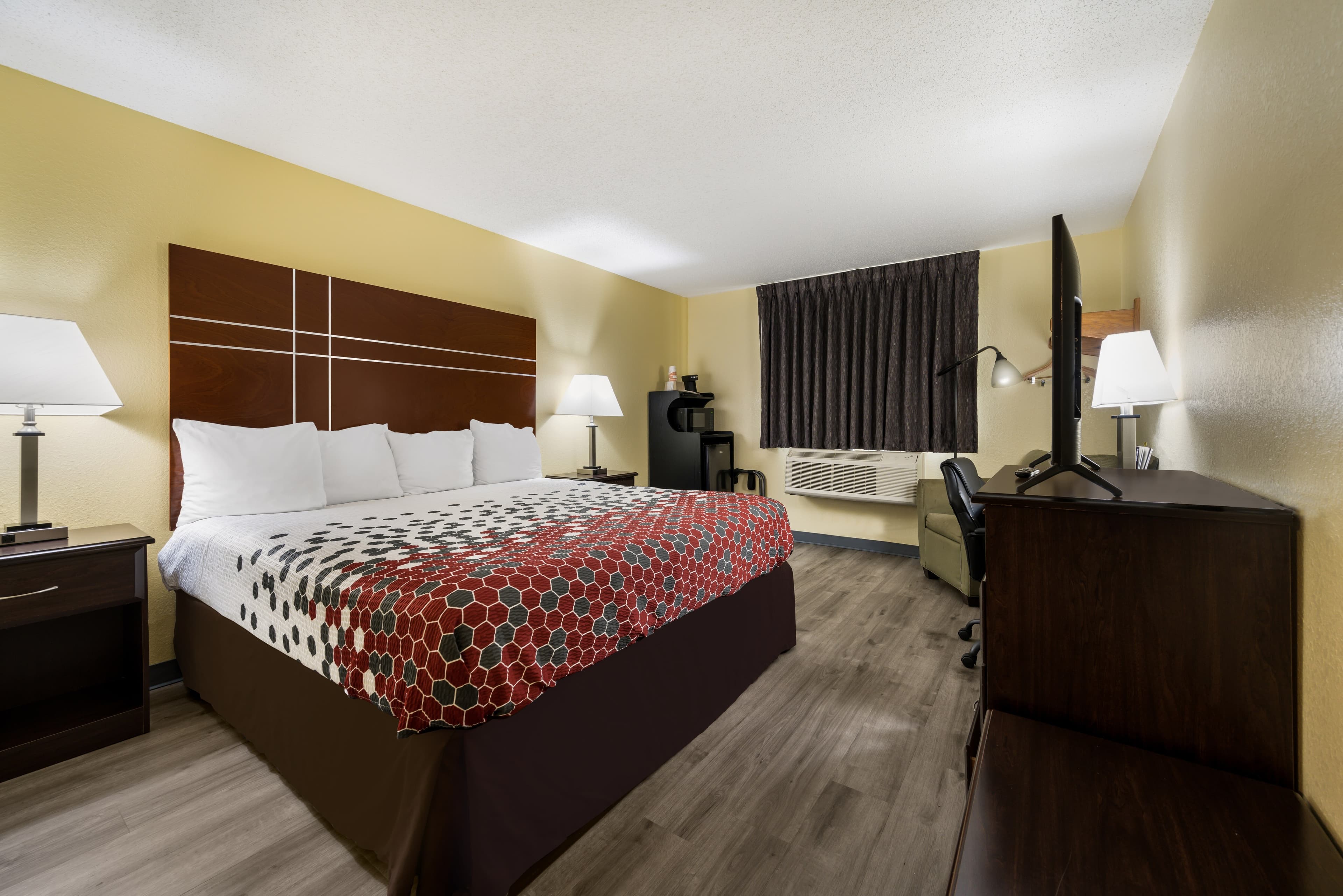 Econo Lodge Spotsylvania Town Center — 21