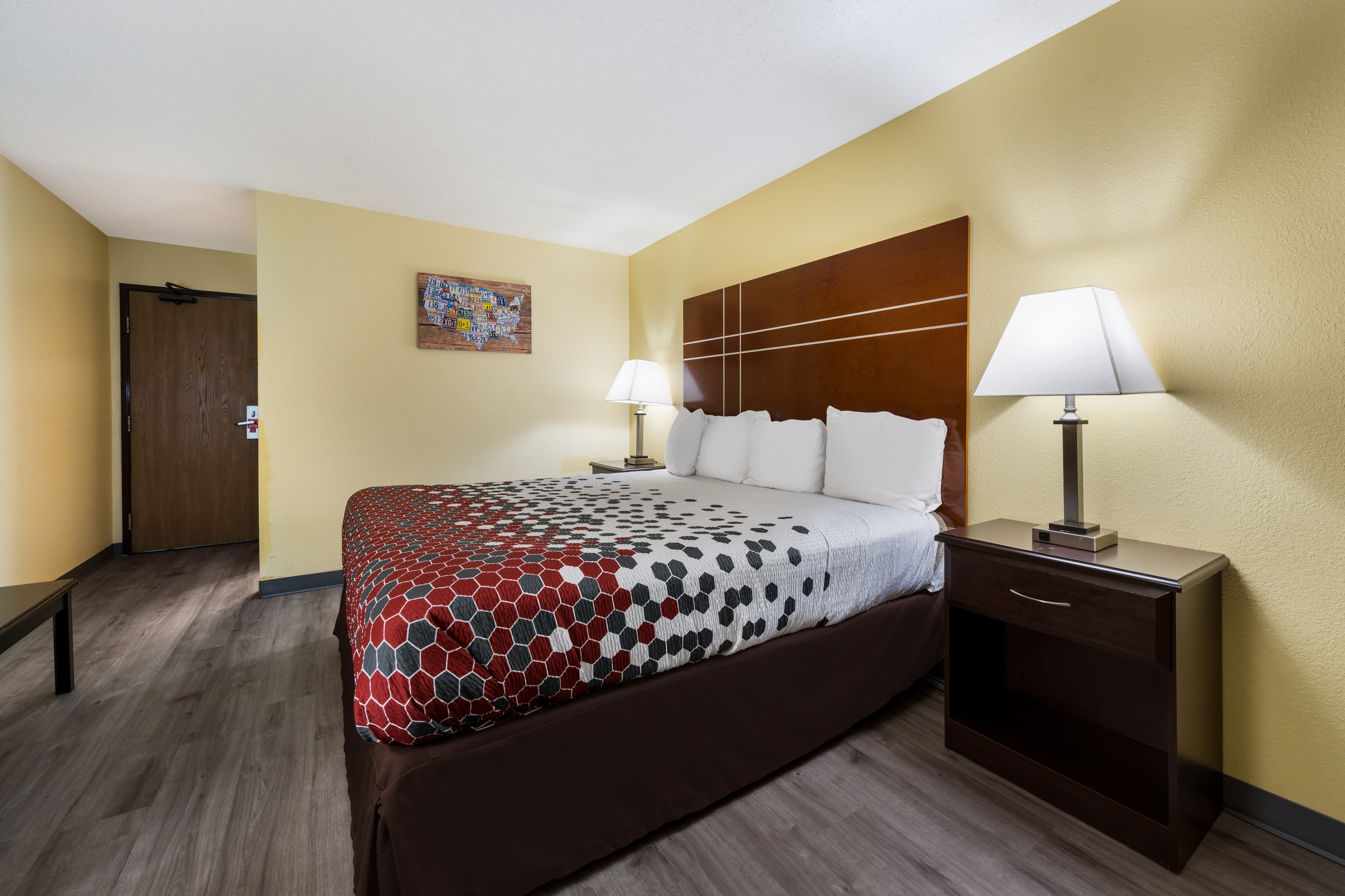 Econo Lodge Spotsylvania Town Center — 23