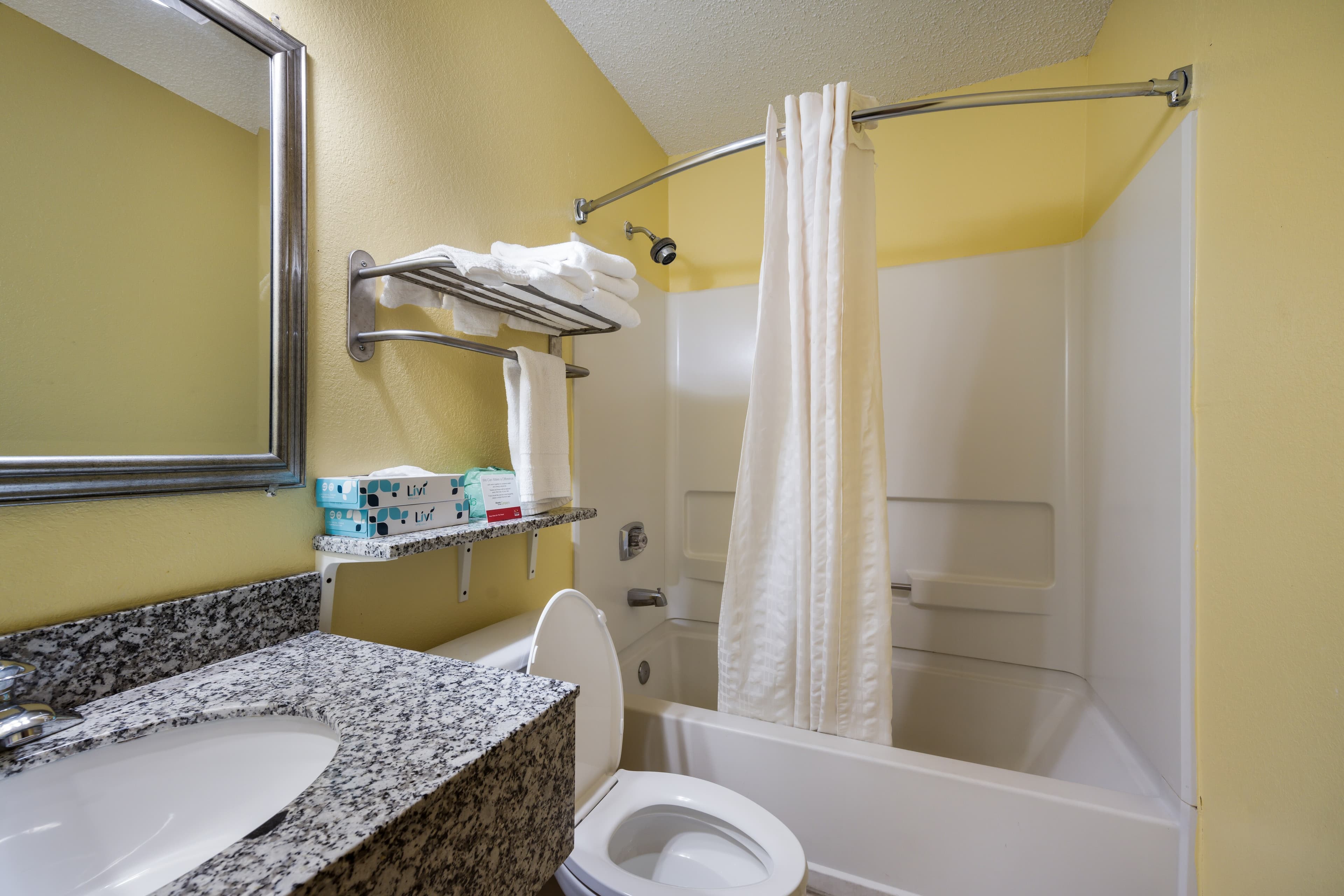 Econo Lodge Spotsylvania Town Center — 35