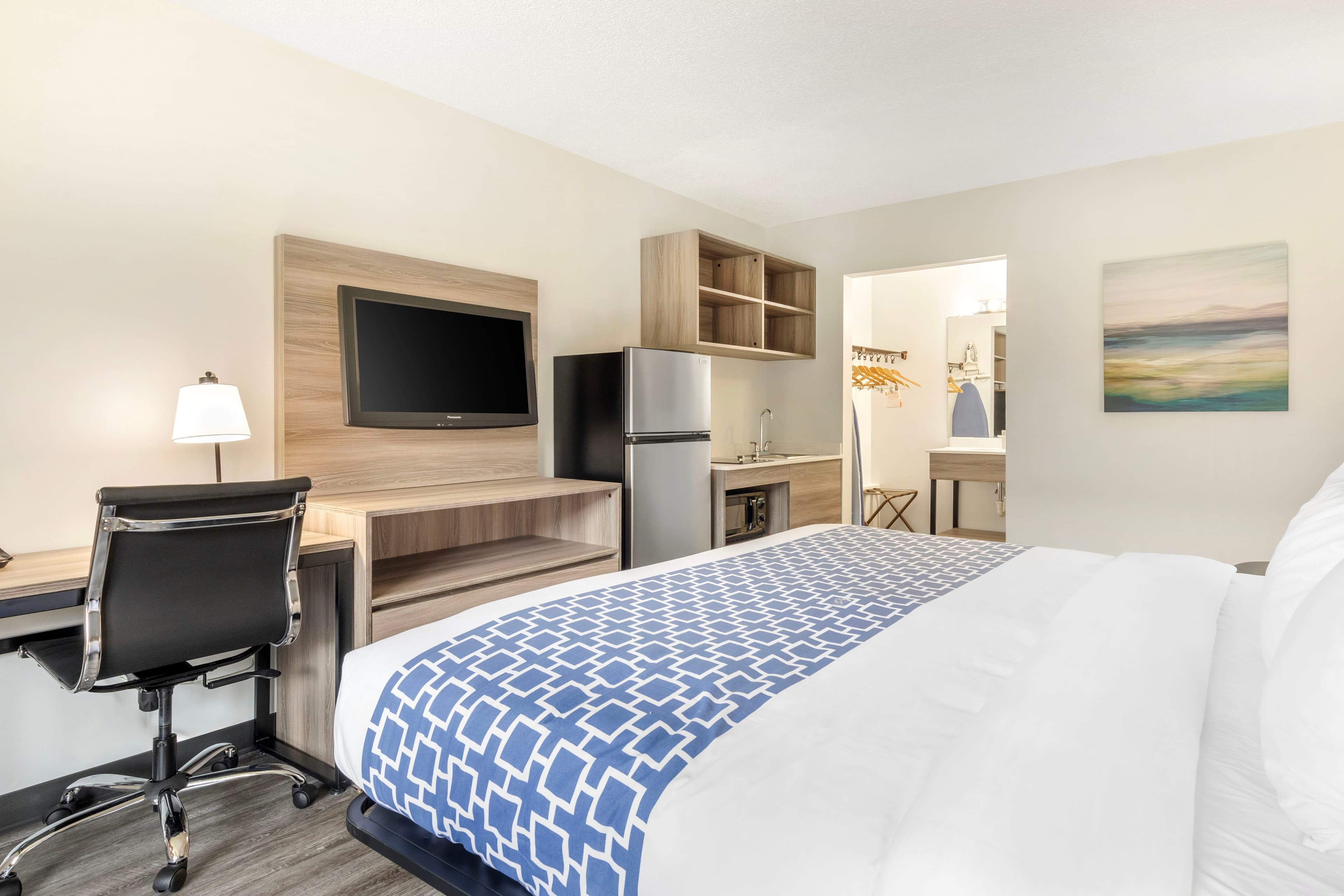 Suburban Studios Tysons Corner — 15
