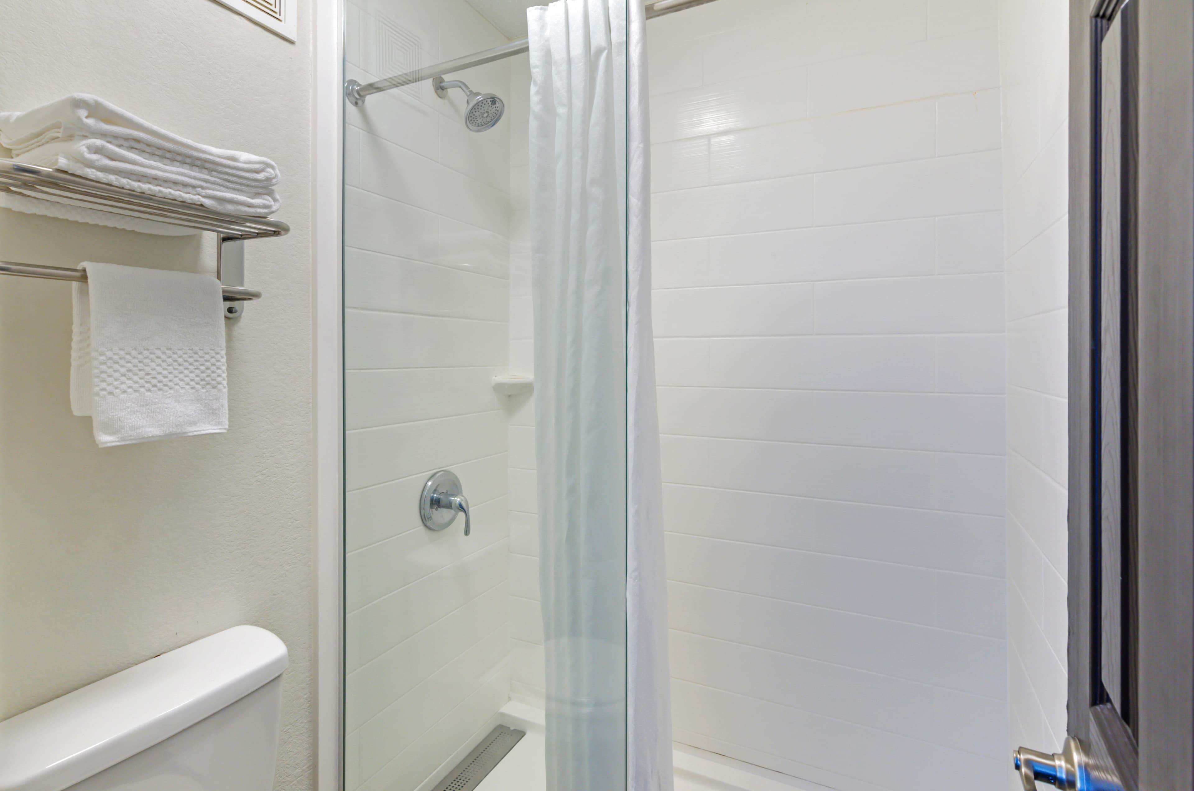 Suburban Studios Verona - Staunton North — 27
