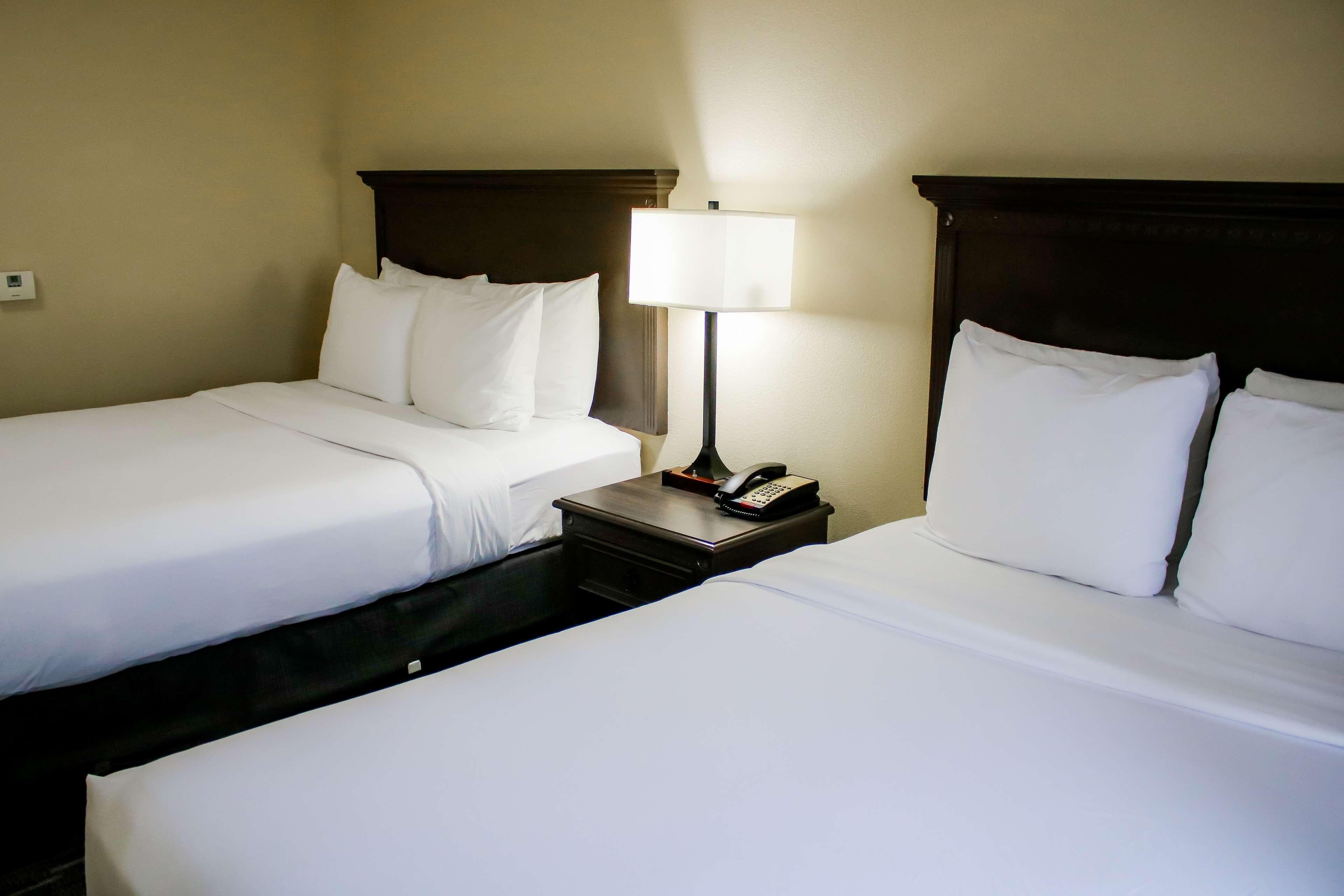 Country Inn & Suites by Radisson, Richmond West at I-64, VA — 22