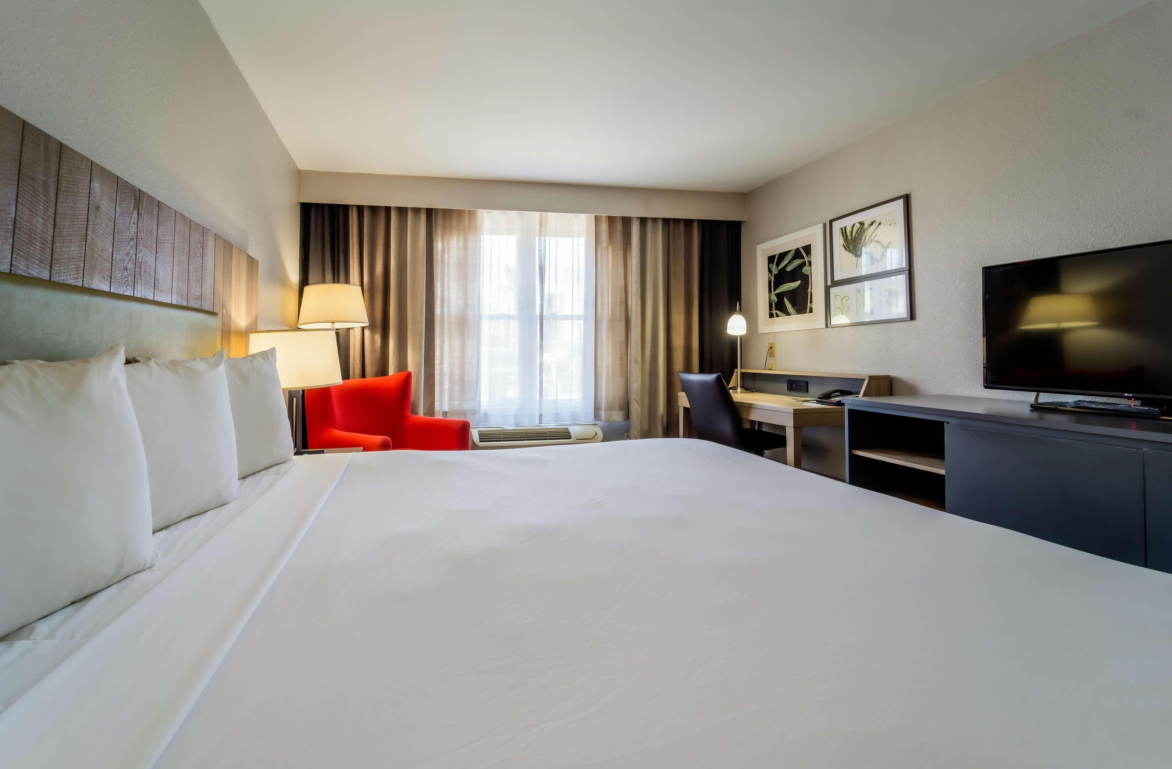 Country Inn & Suites by Radisson, Richmond I-95 South, VA — 2