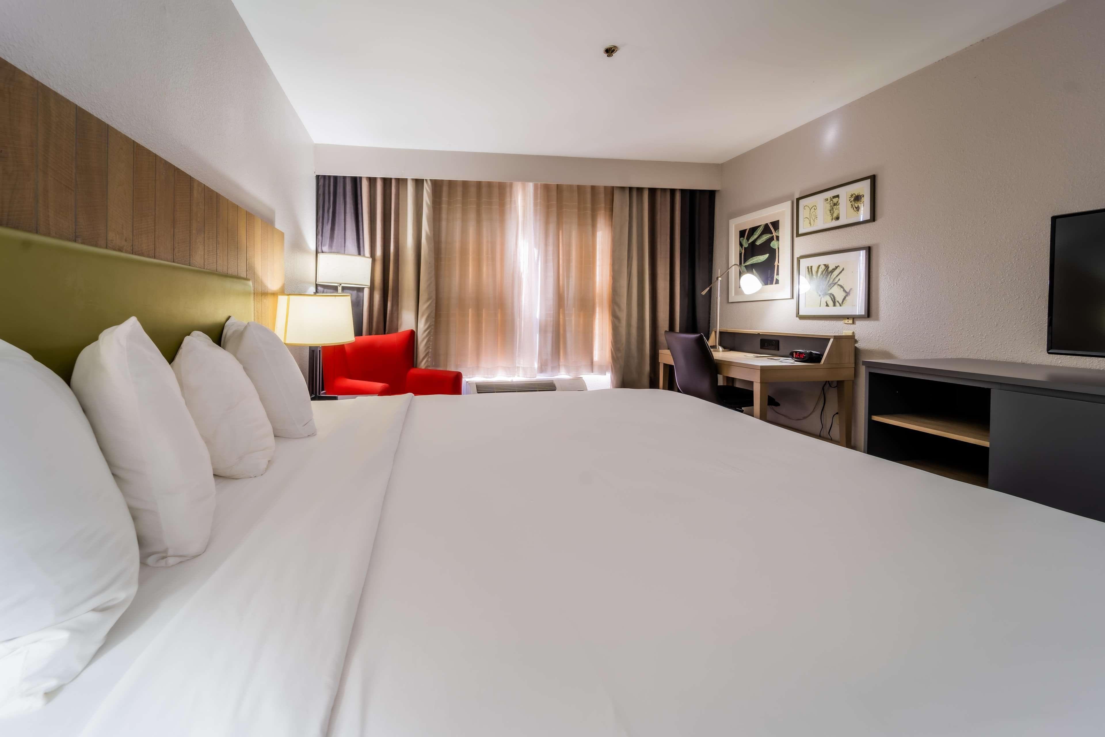 Country Inn & Suites by Radisson, Richmond I-95 South, VA — 4
