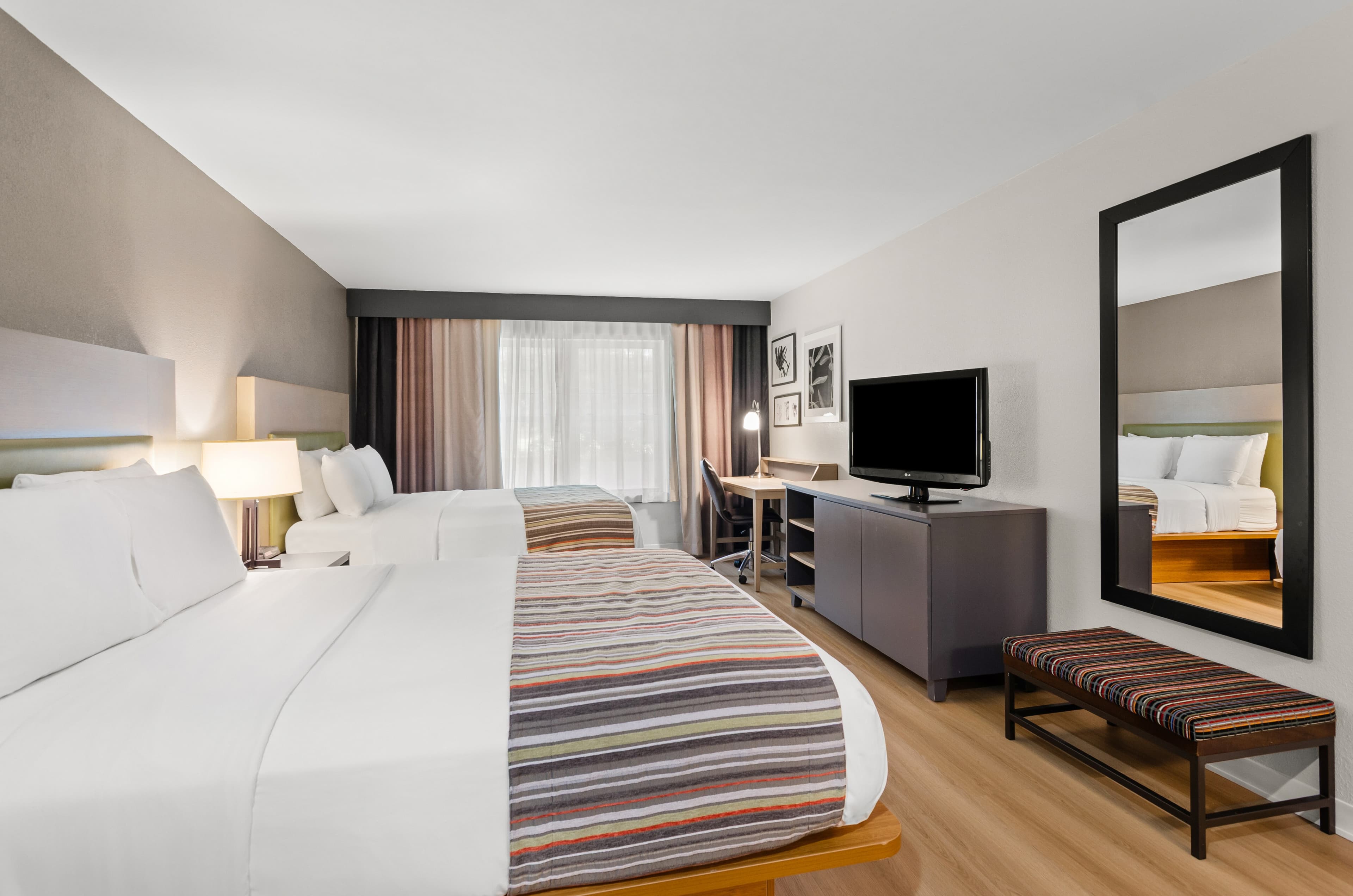 Country Inn & Suites by Radisson, Roanoke, VA — 22