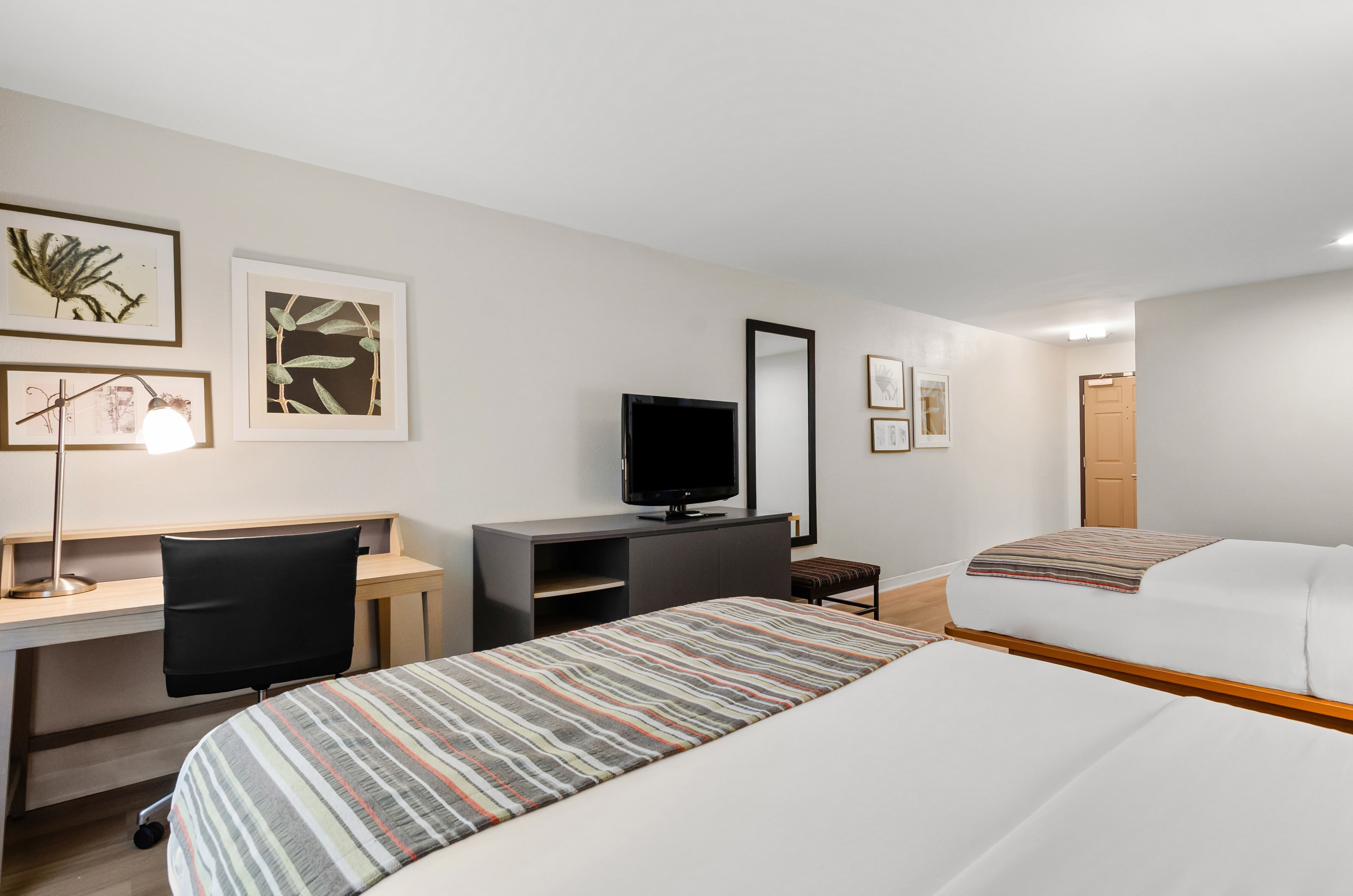 Country Inn & Suites by Radisson, Roanoke, VA — 23