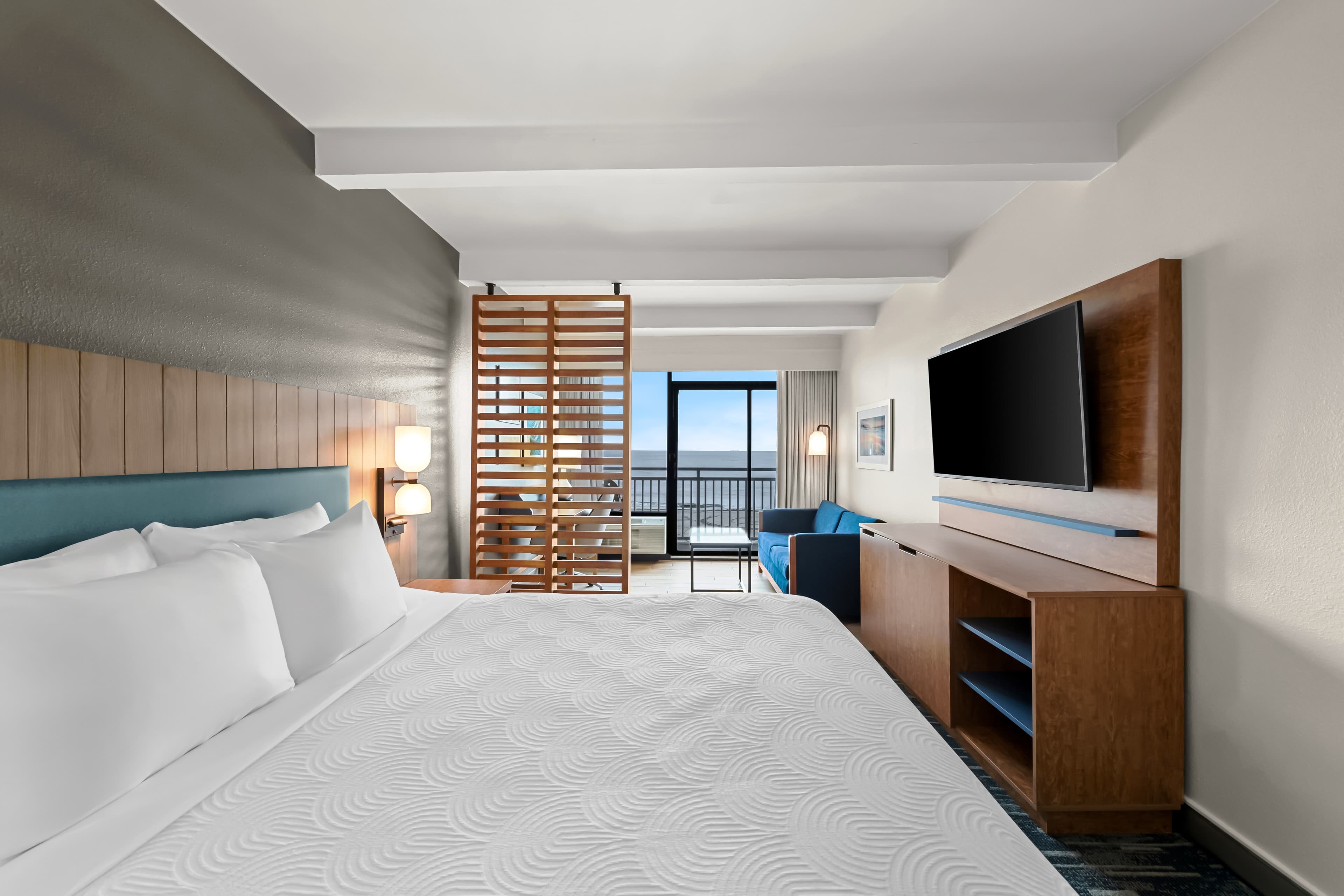 Country Inn & Suites by Radisson, Virginia Beach (Oceanfront) — 12