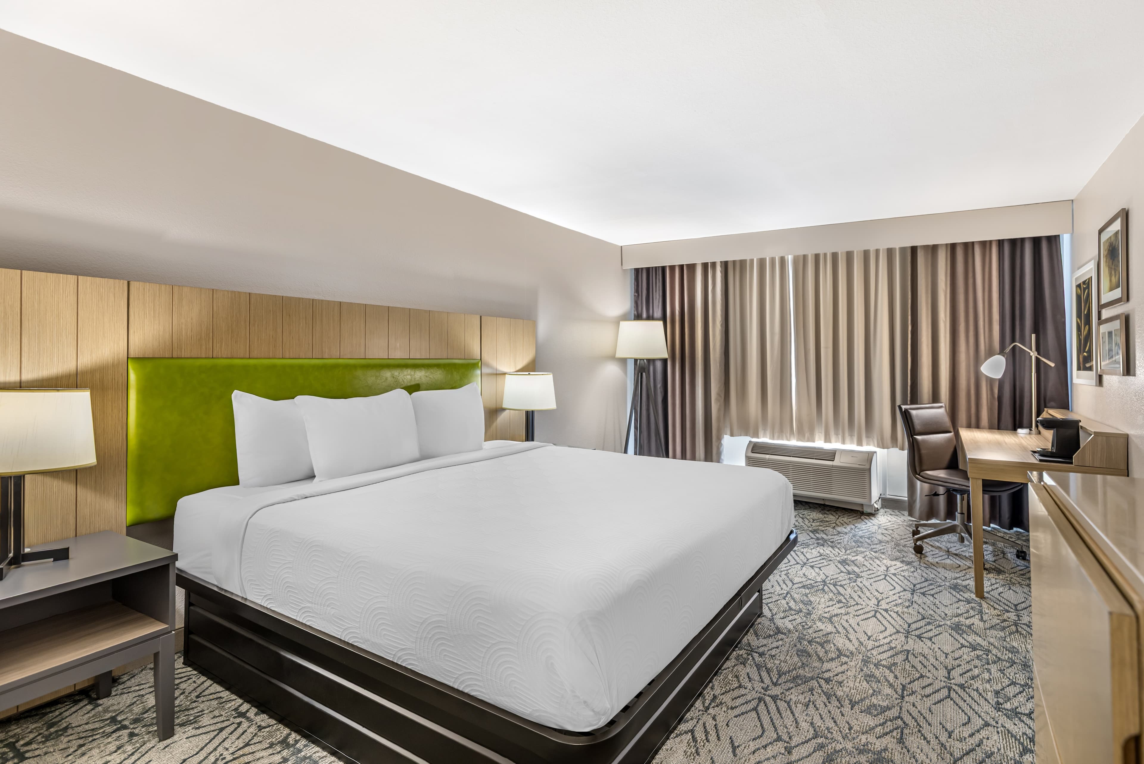 Country Inn & Suites by Radisson, Petersburg, VA - Image 2