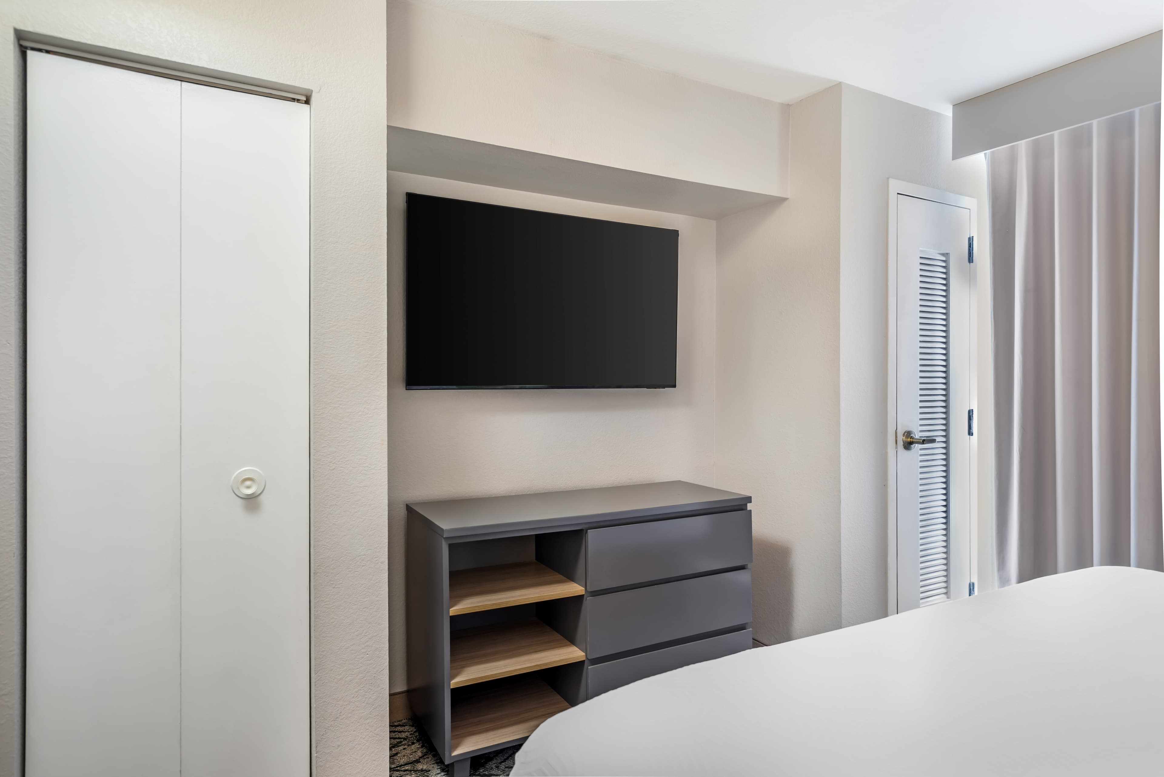 Country Inn & Suites by Radisson, Petersburg, VA — 8