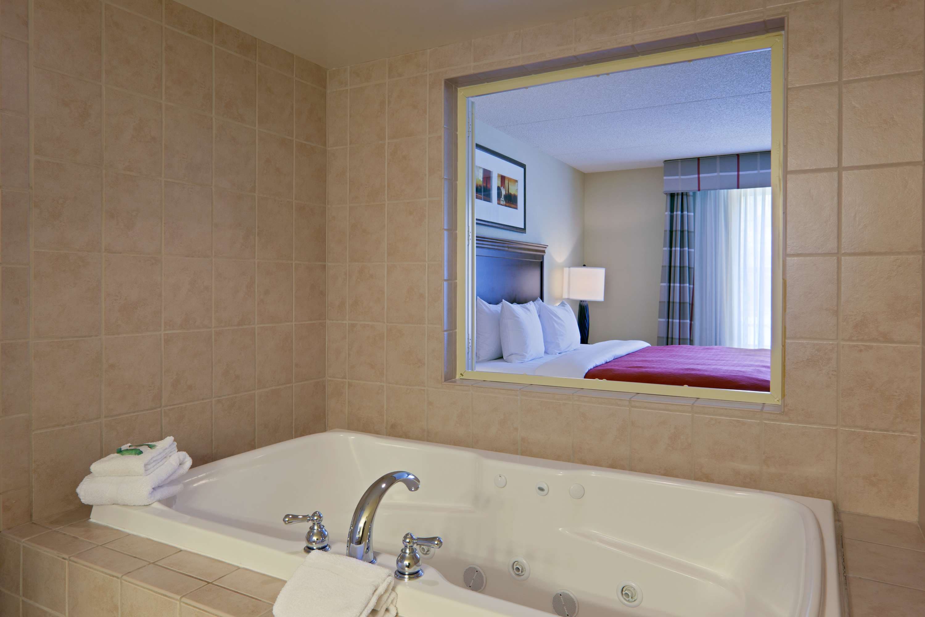 Country Inn & Suites by Radisson, Fredericksburg, VA — 7