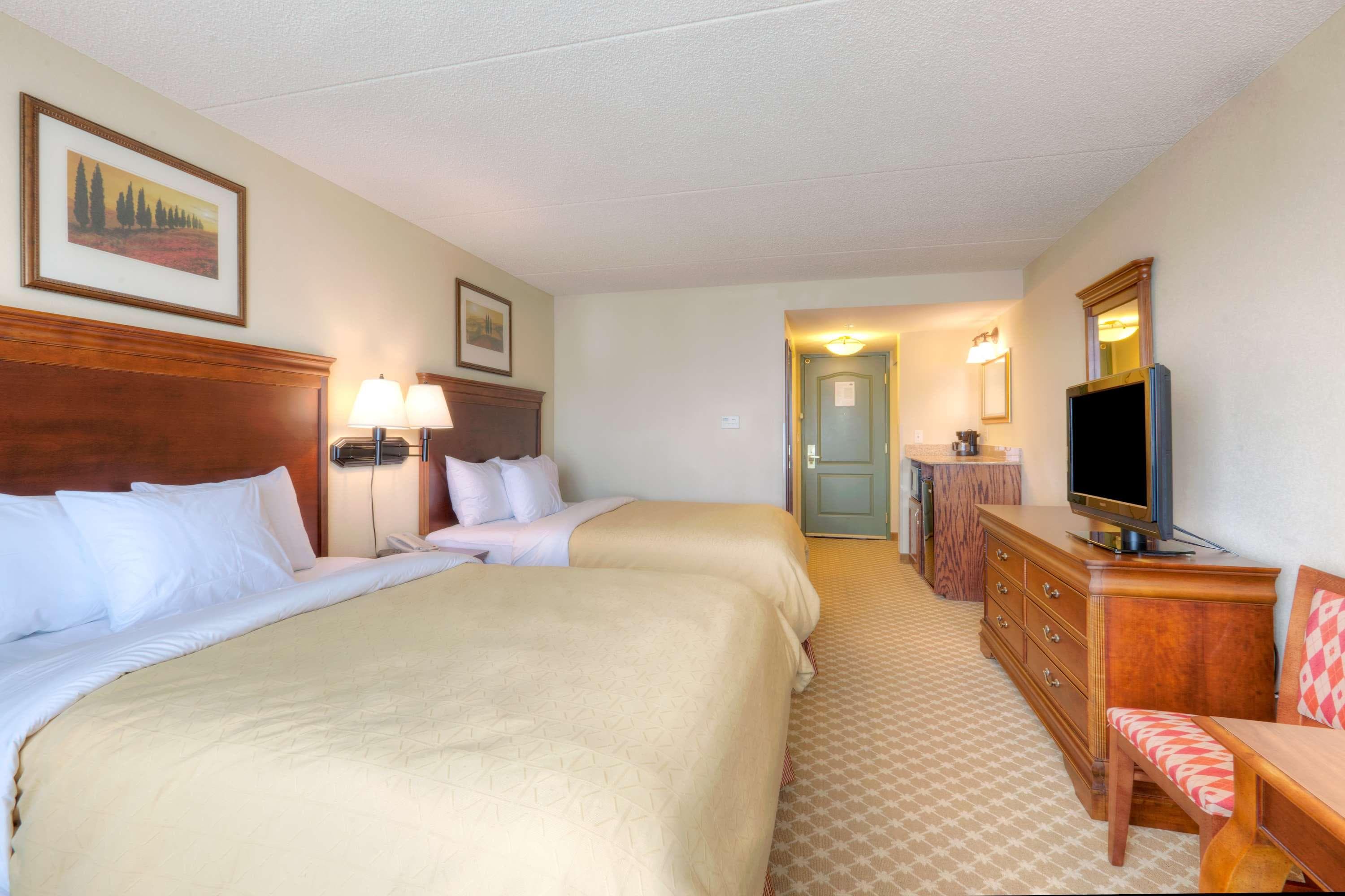 Country Inn & Suites by Radisson, Fredericksburg, VA — 8