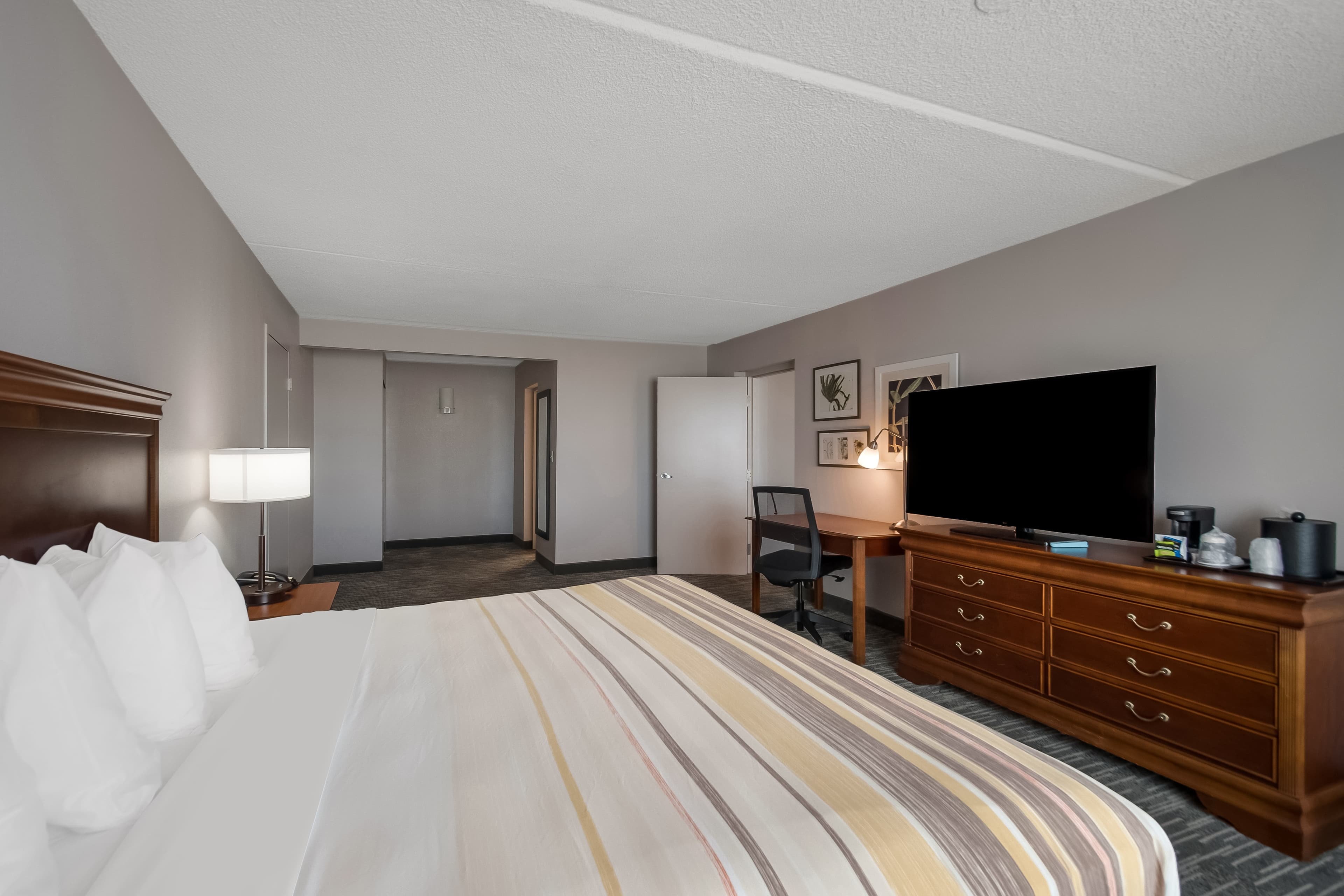 Country Inn & Suites by Radisson, Fredericksburg South (I-95), VA — 8
