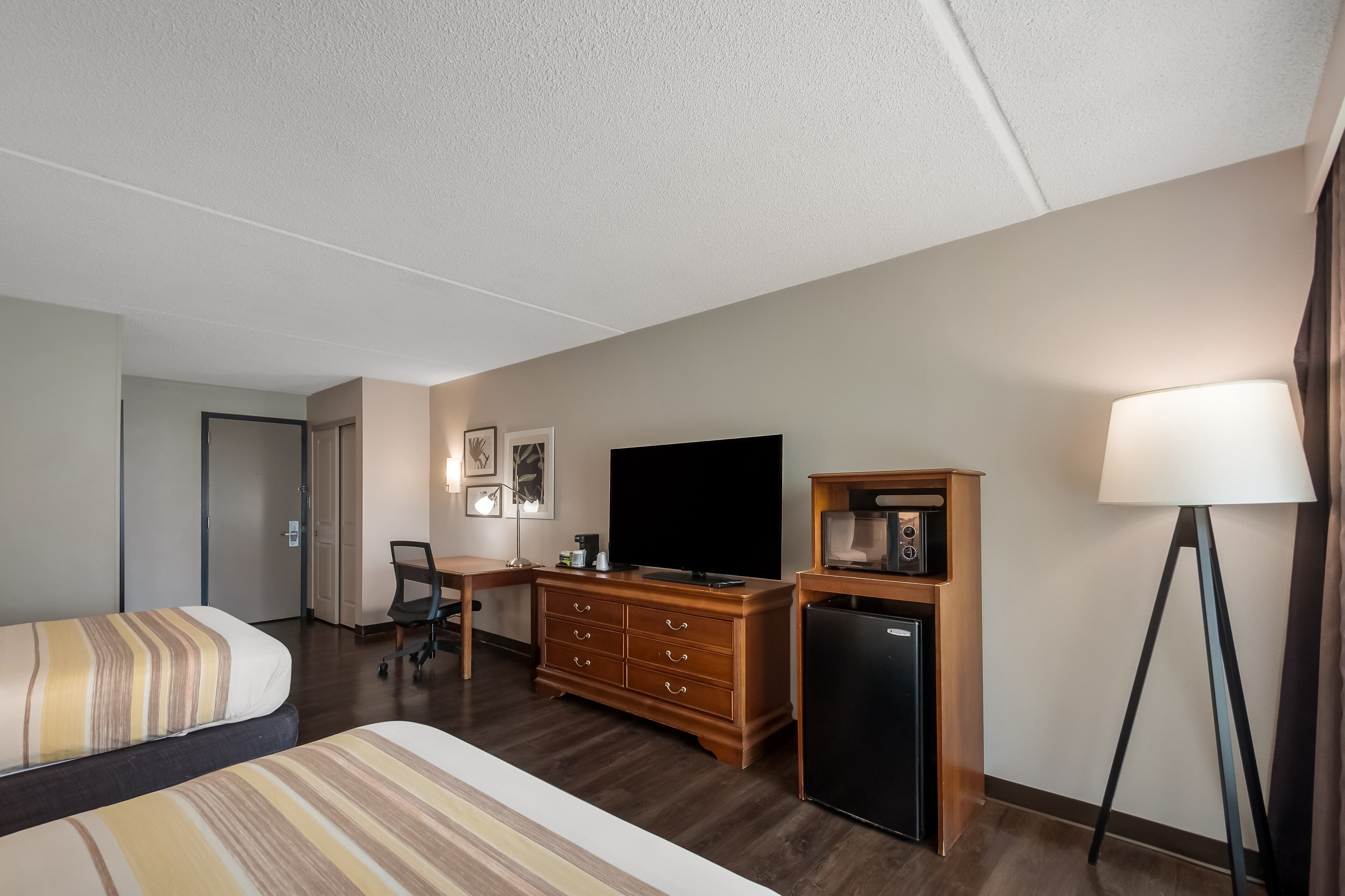 Country Inn & Suites by Radisson, Fredericksburg South (I-95), VA — 14