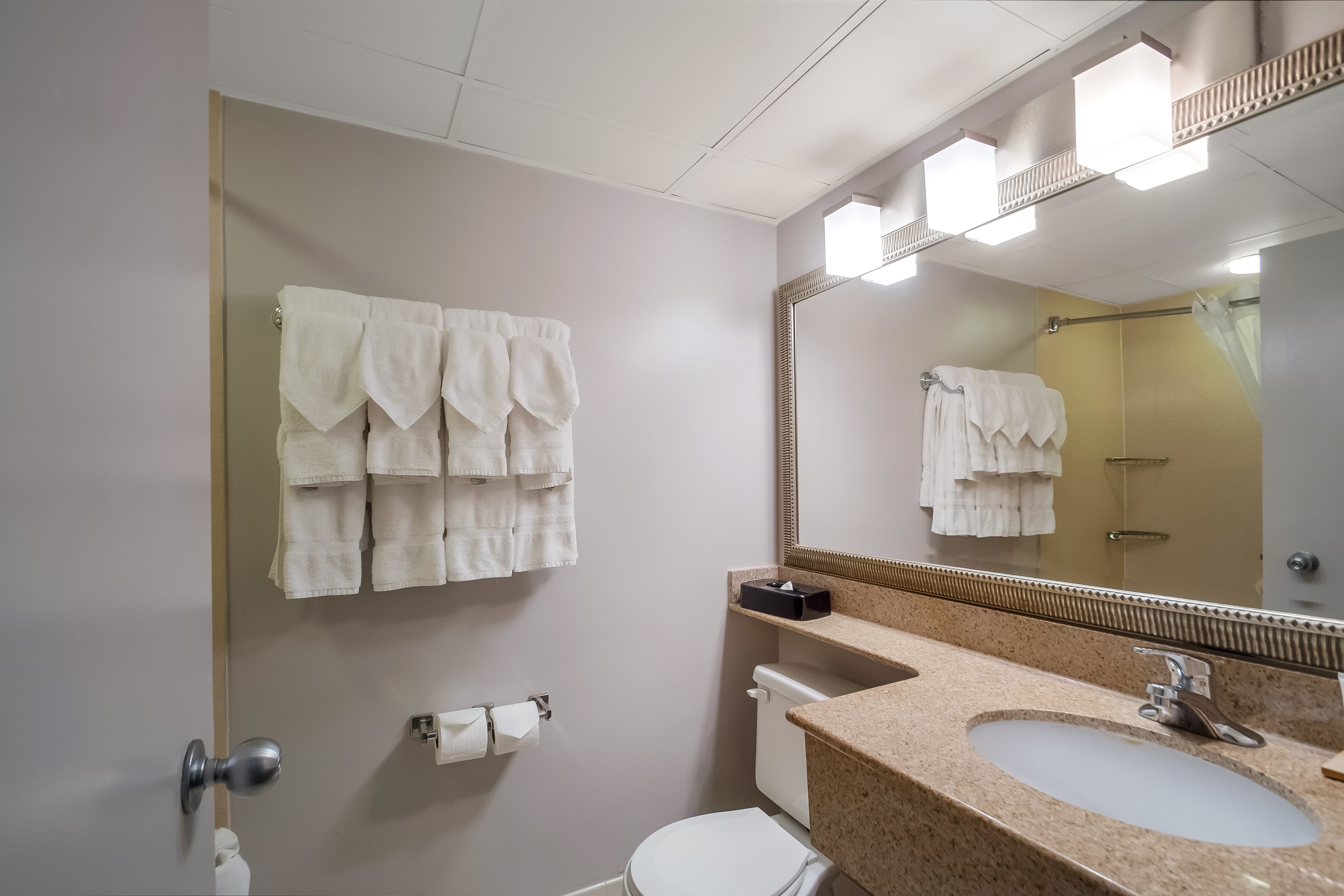 Country Inn & Suites by Radisson, Fredericksburg South (I-95), VA — 20