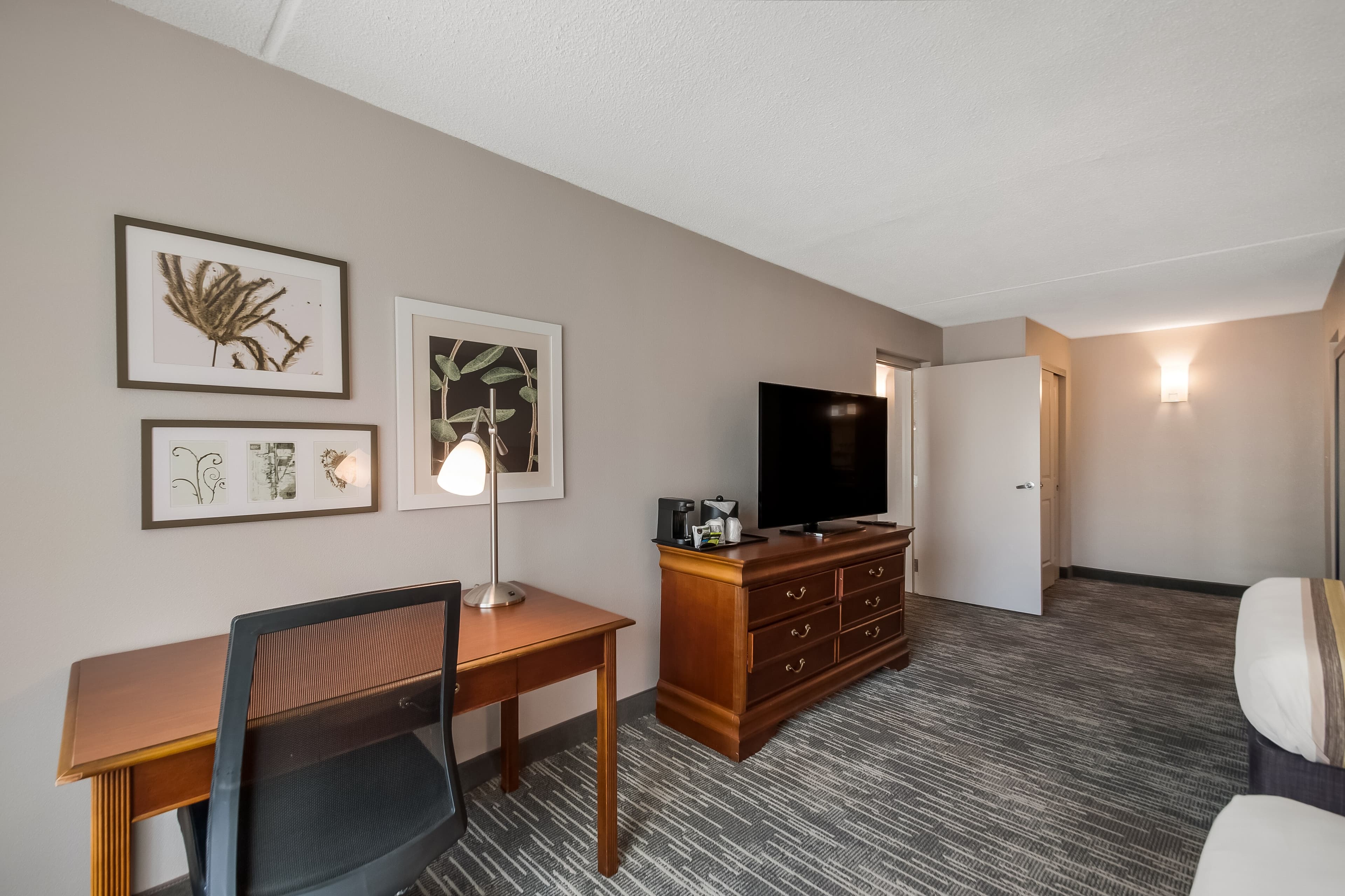 Country Inn & Suites by Radisson, Fredericksburg South (I-95), VA — 22