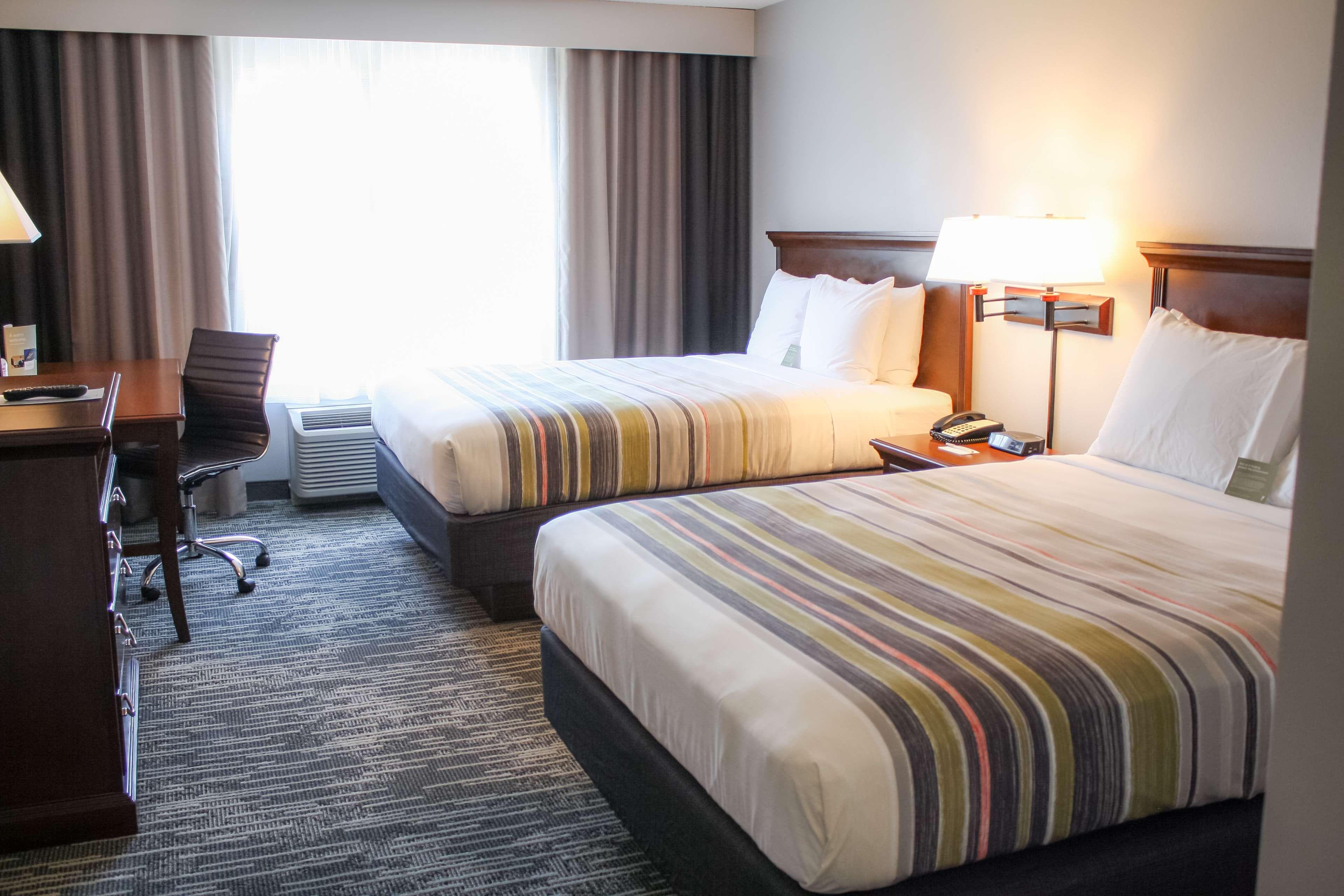 Country Inn & Suites by Radisson, Washington Dulles International Airport, VA — 9