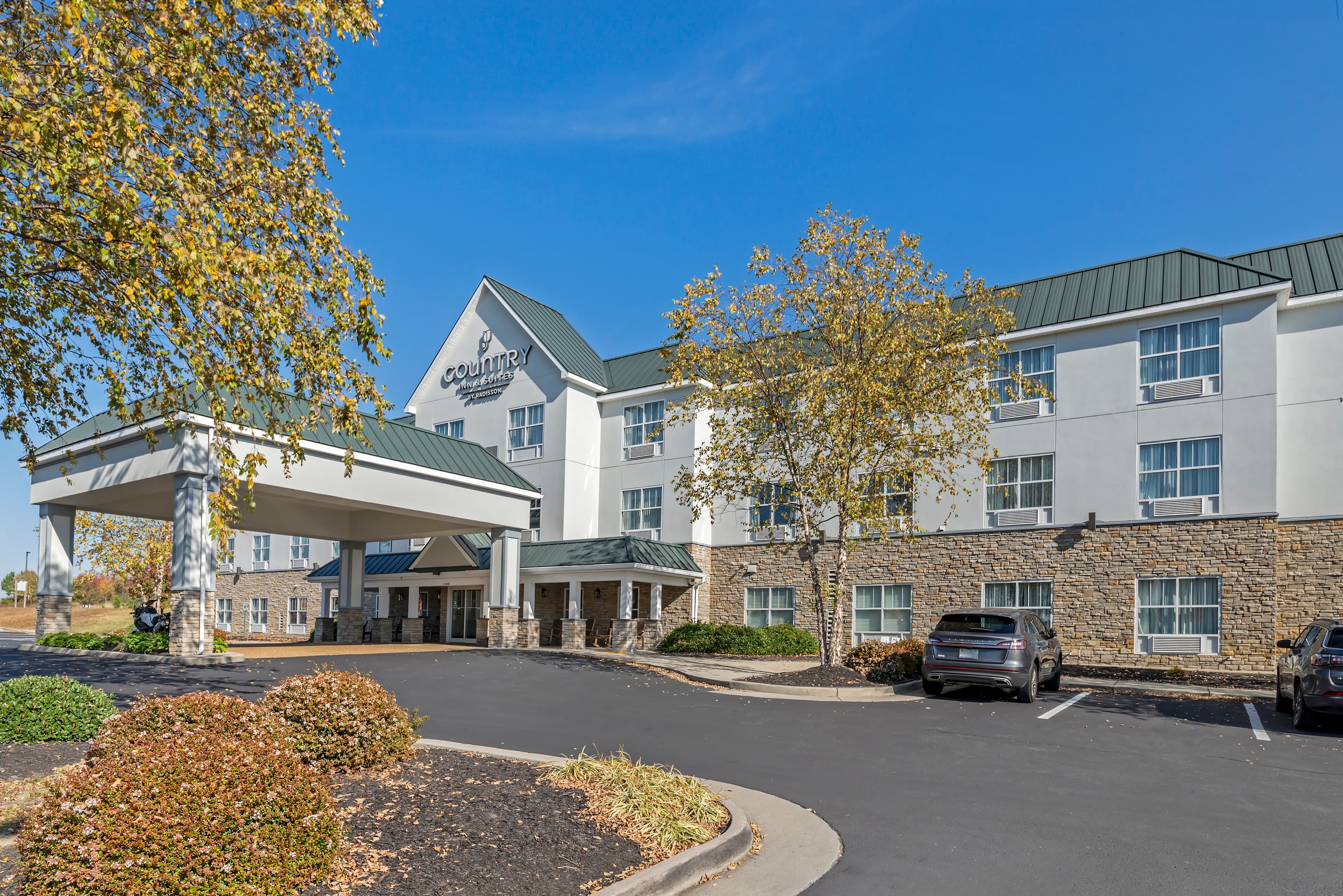 Country Inn & Suites by Radisson, Ashland - Hanover, VA - Image 1