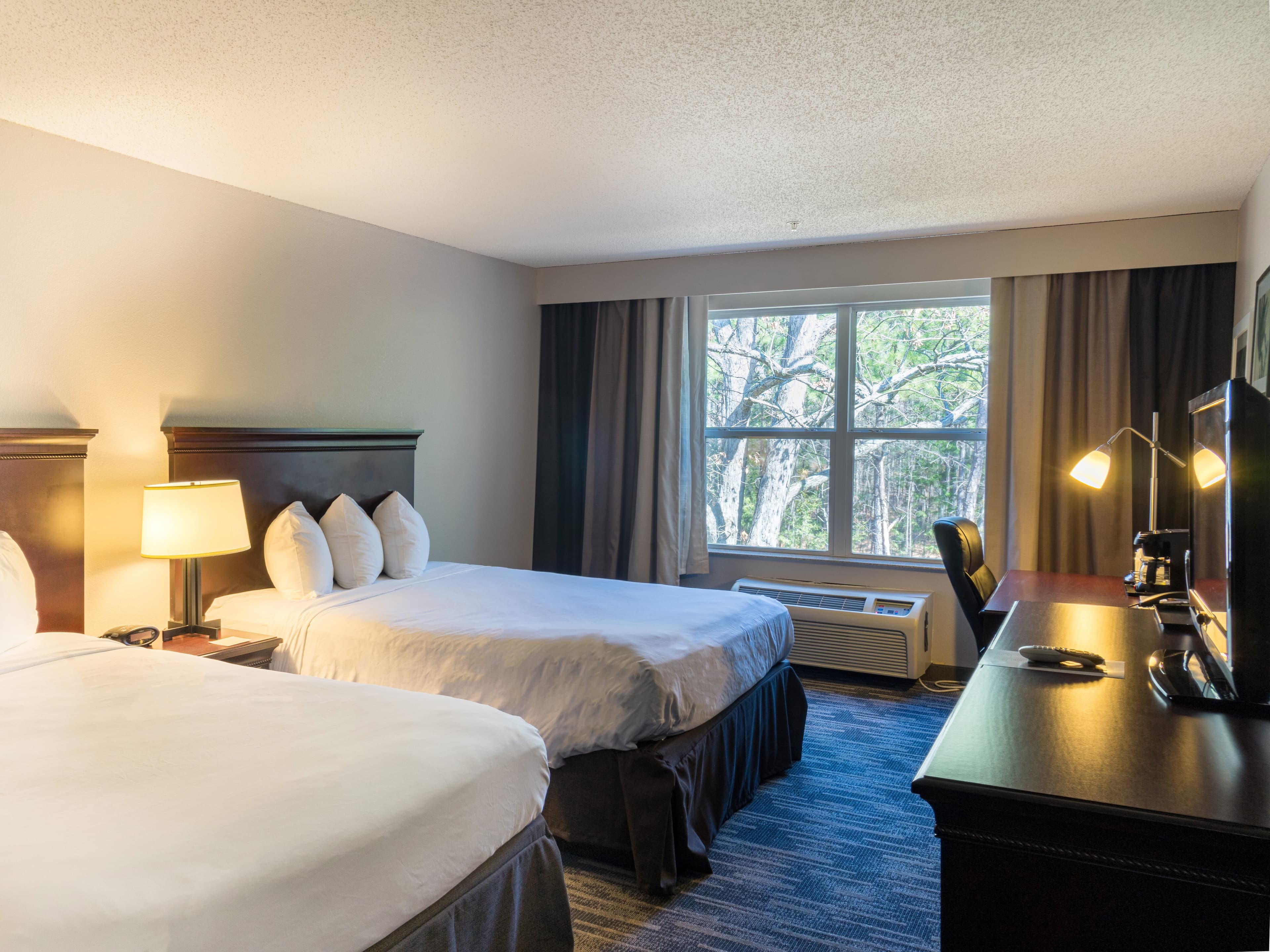 Country Inn & Suites by Radisson, Doswell (Kings Dominion), VA — 15