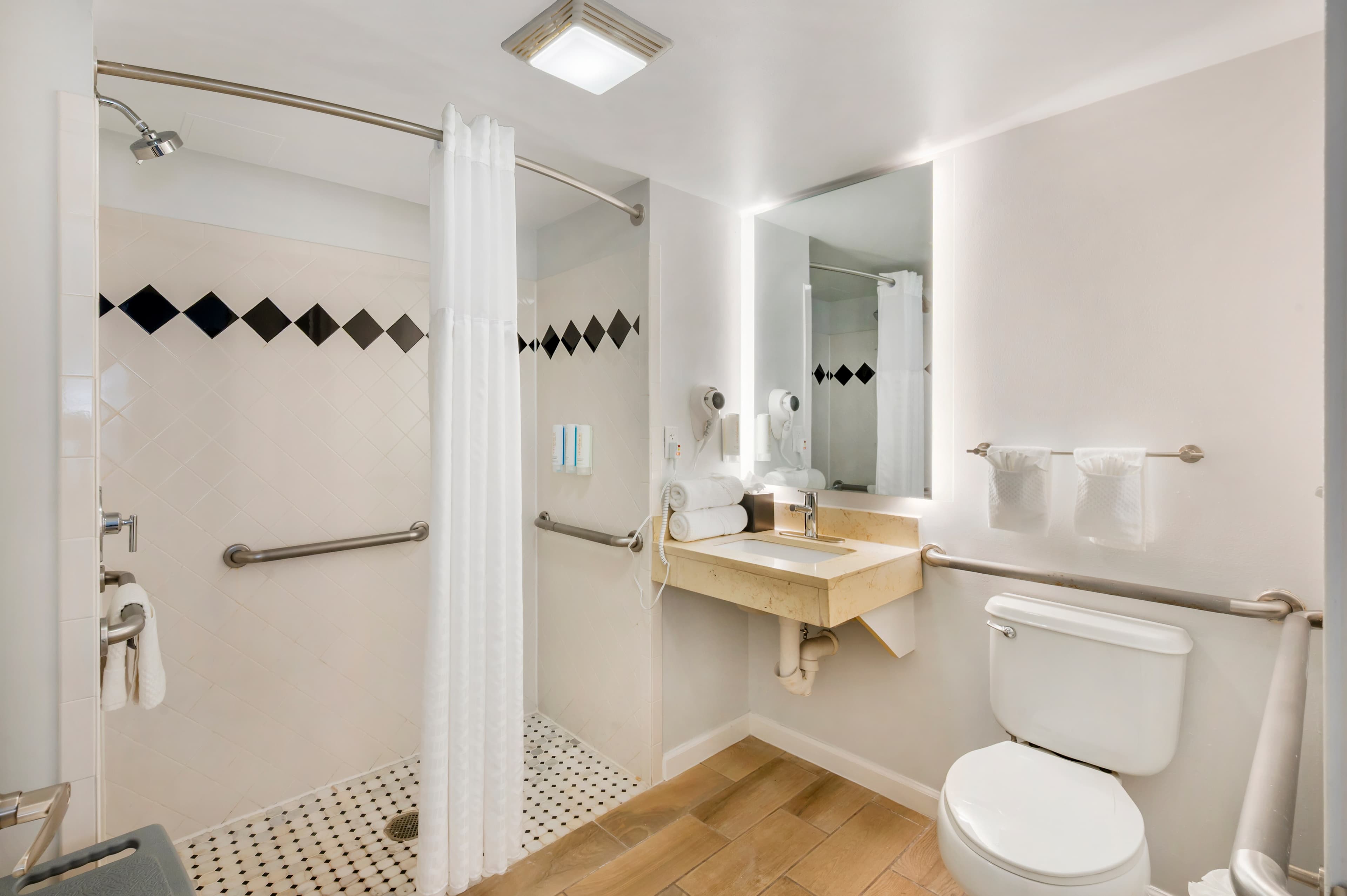 MainStay Suites Sterling near Dulles Town Center — 26
