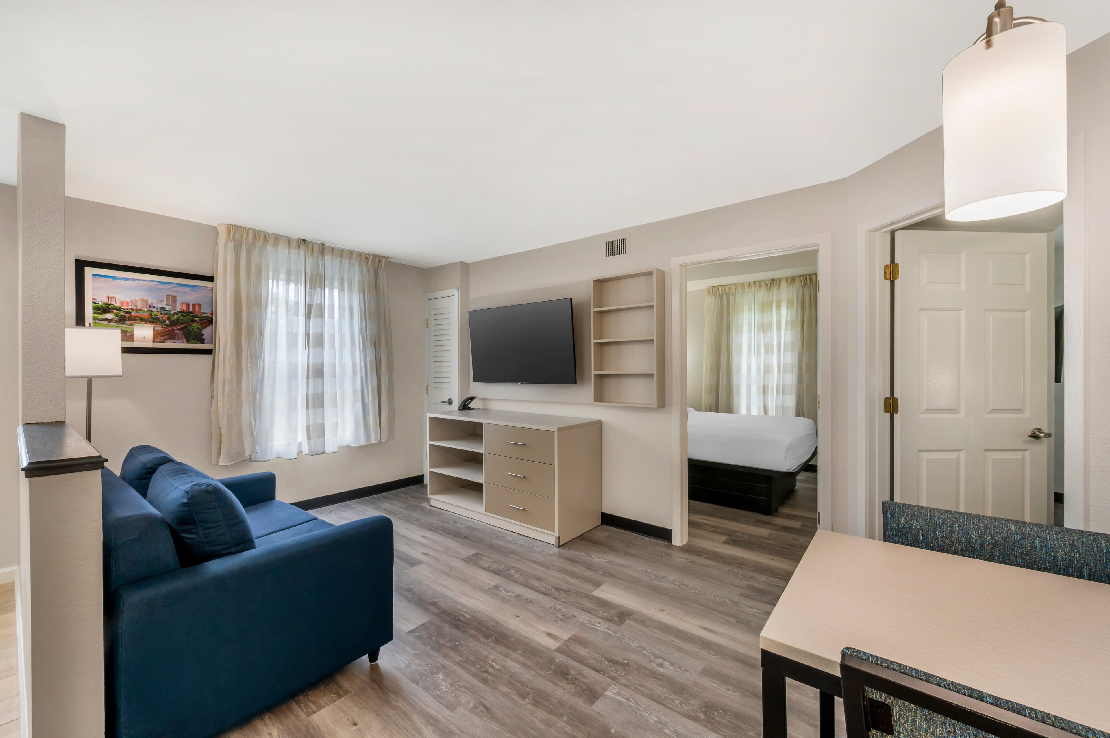MainStay Suites Sterling near Dulles Town Center — 10