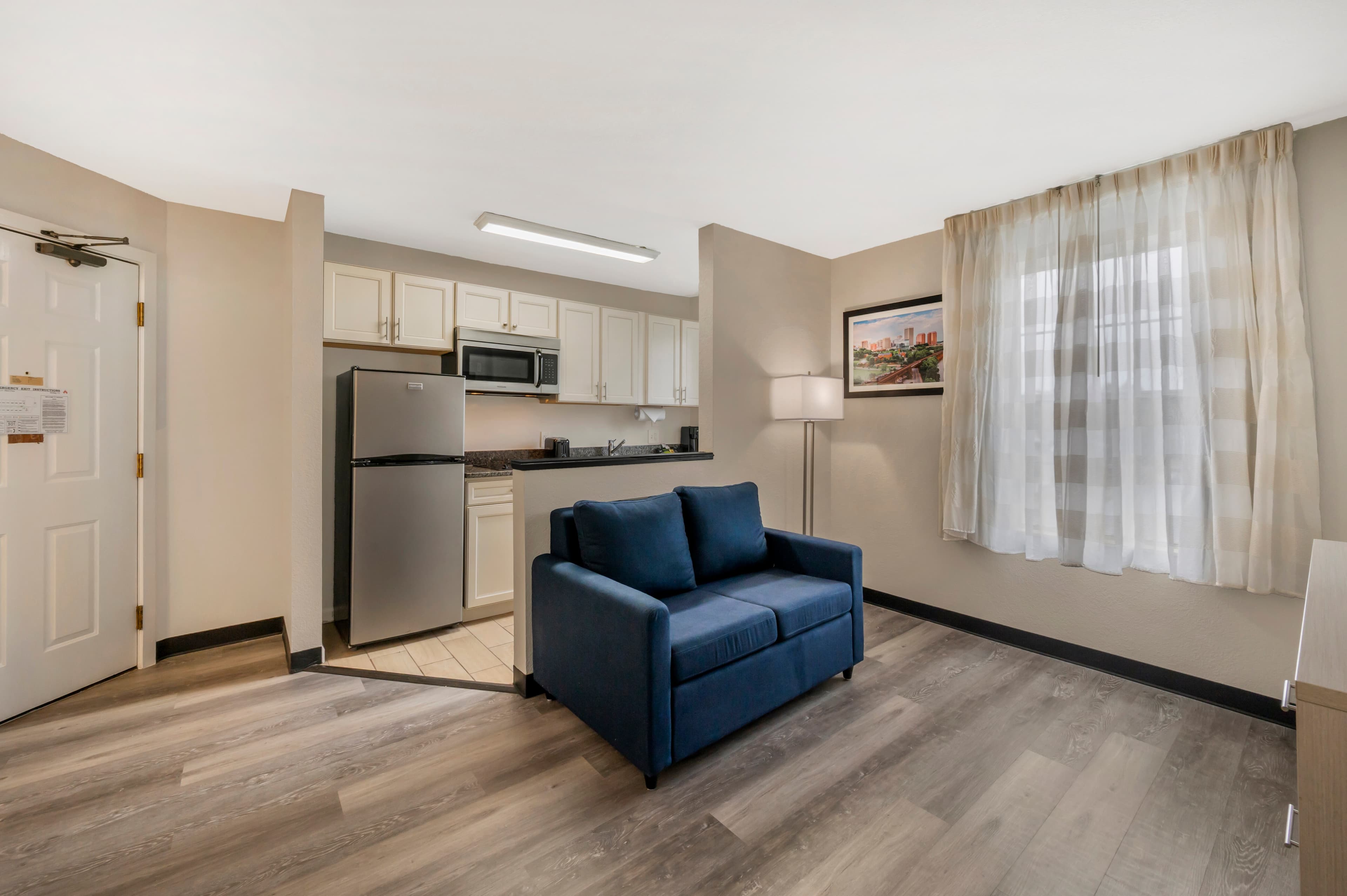 MainStay Suites Sterling near Dulles Town Center — 13