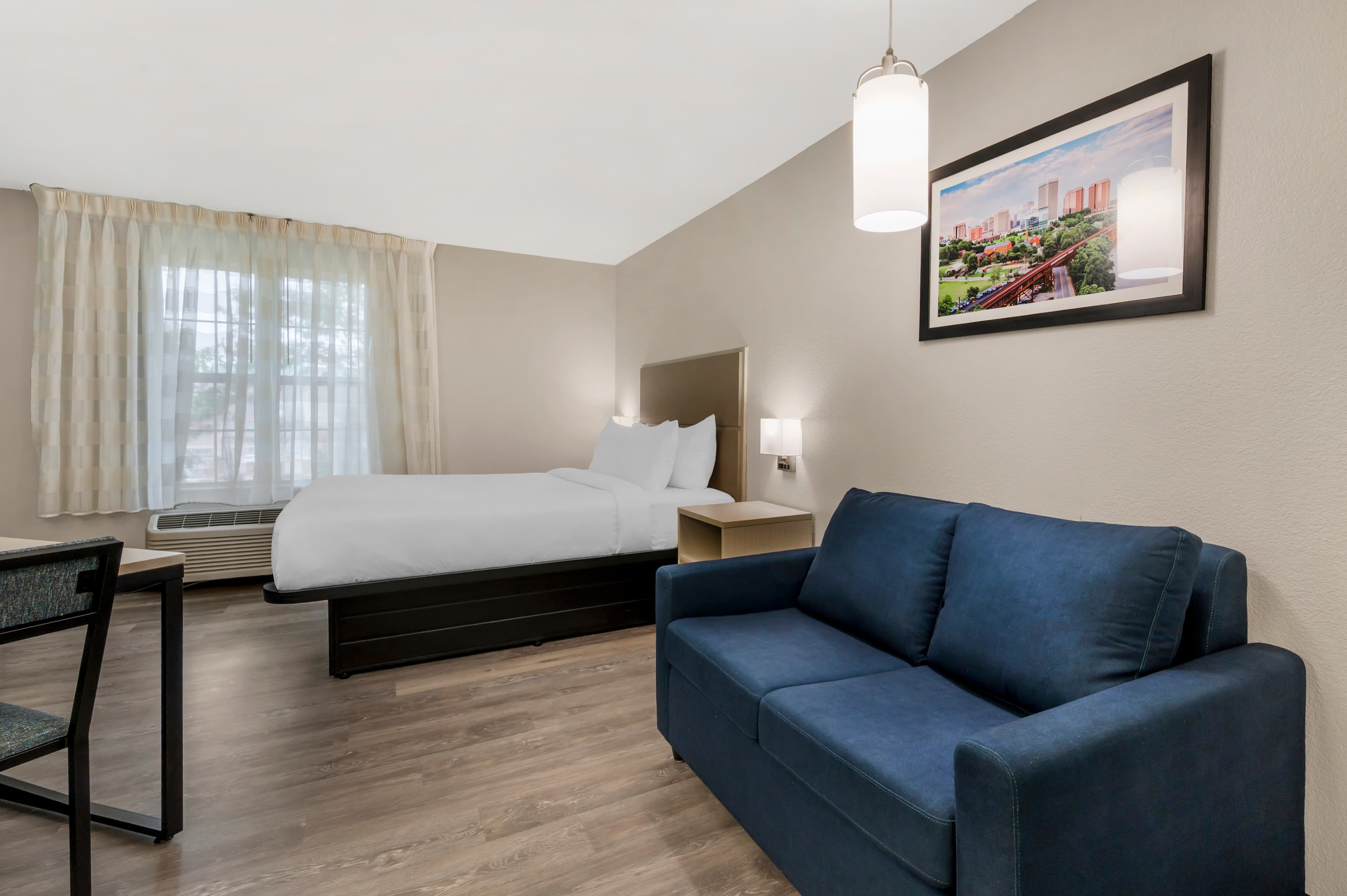 MainStay Suites Sterling near Dulles Town Center — 15