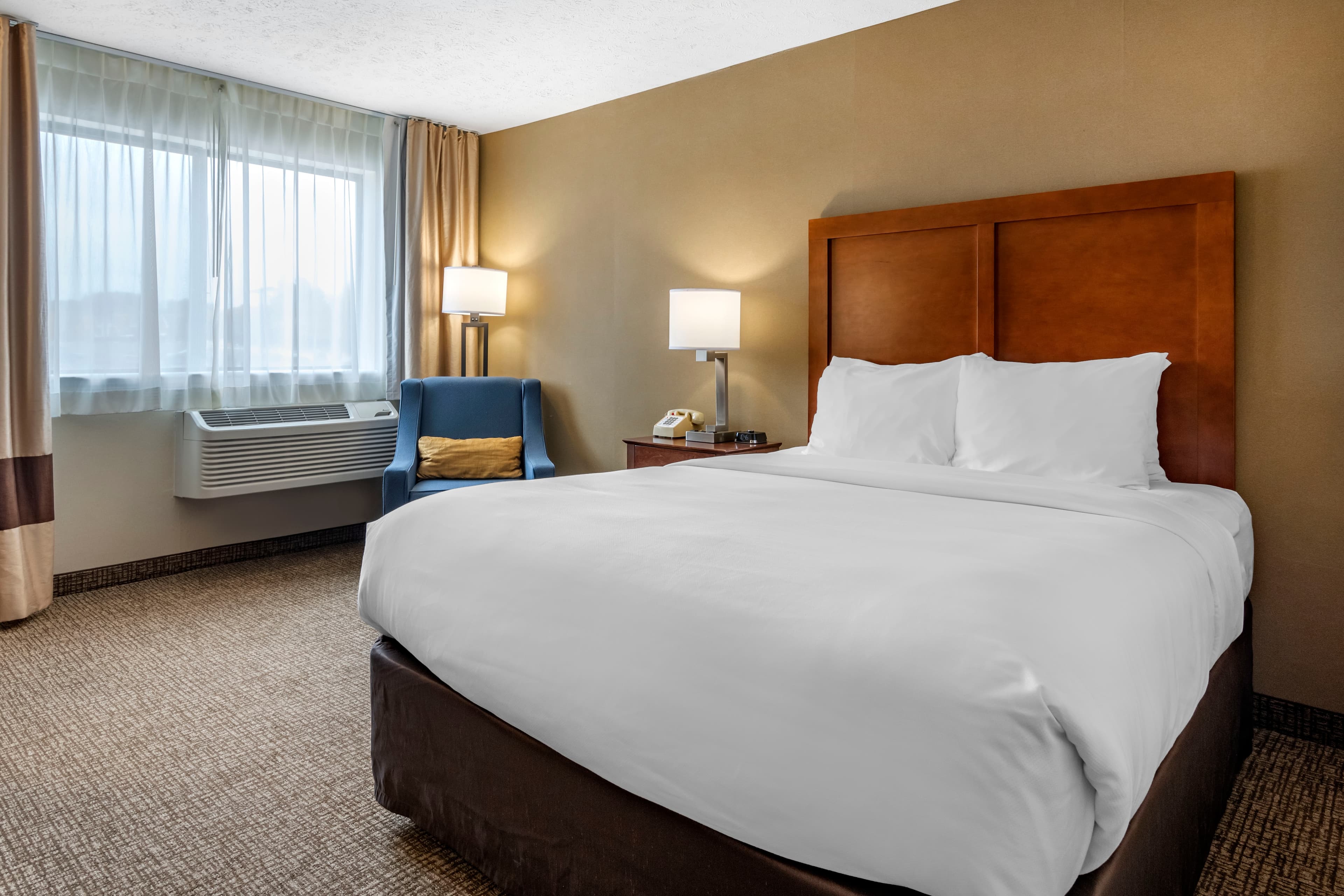 Comfort Inn & Suites Montpelier-Berlin - Image 2
