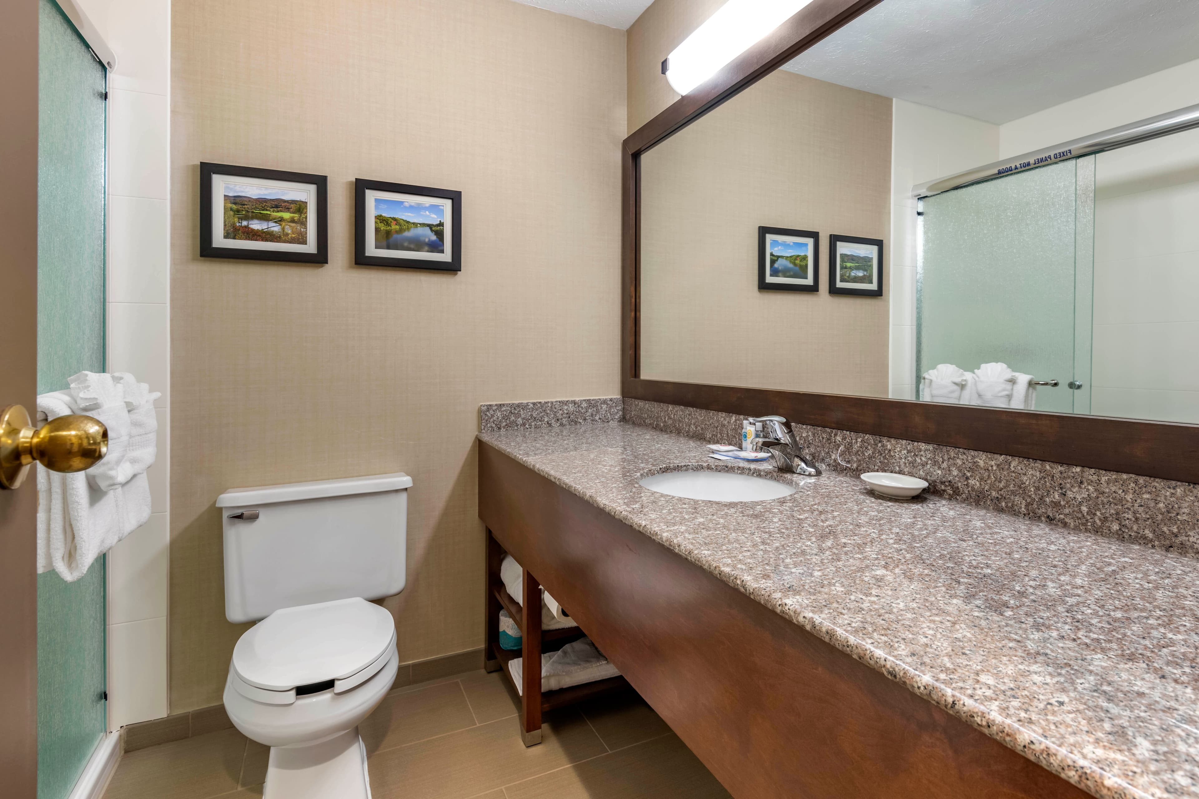 Comfort Inn & Suites Montpelier-Berlin — 13
