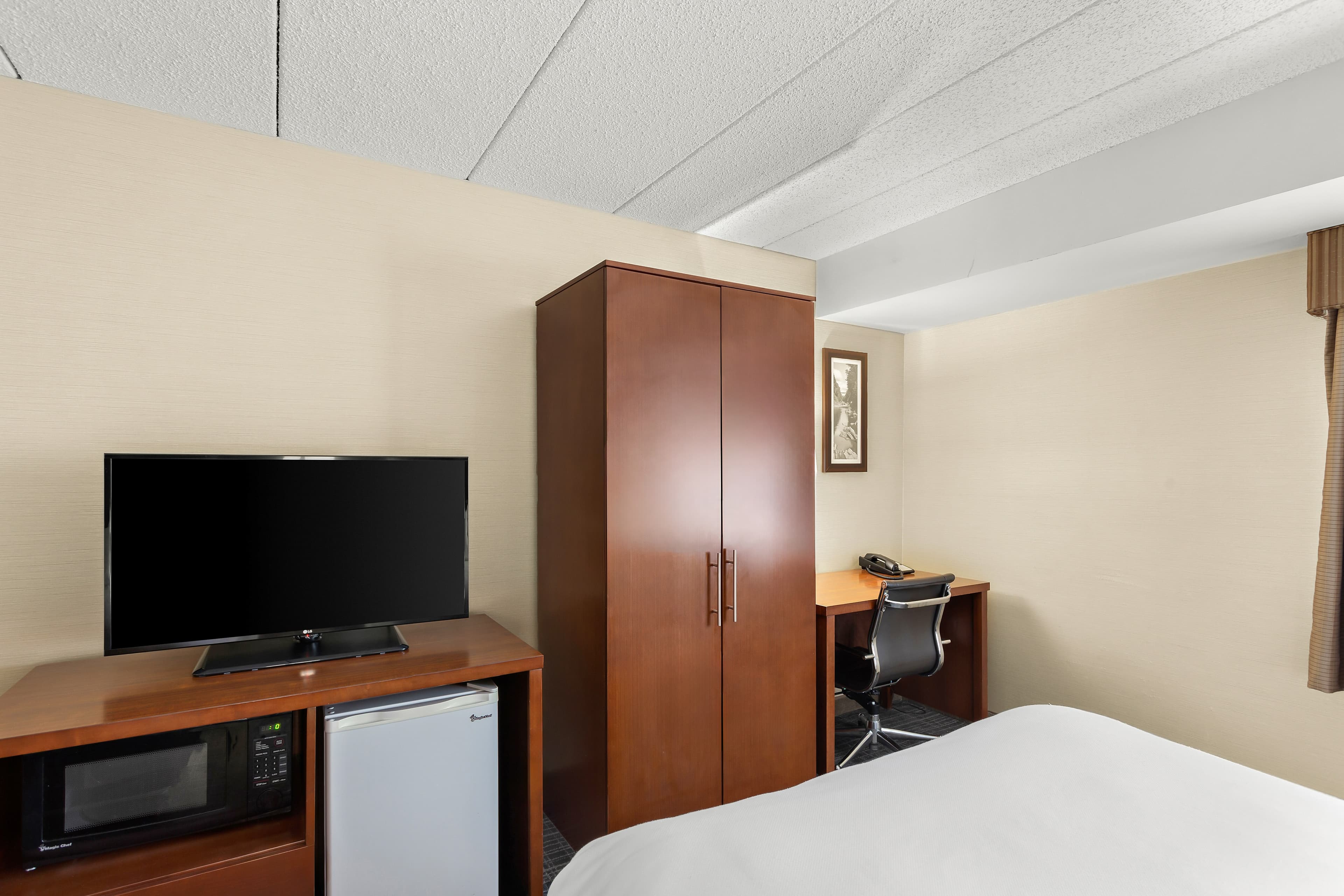Comfort Inn White River Junction - Image 3