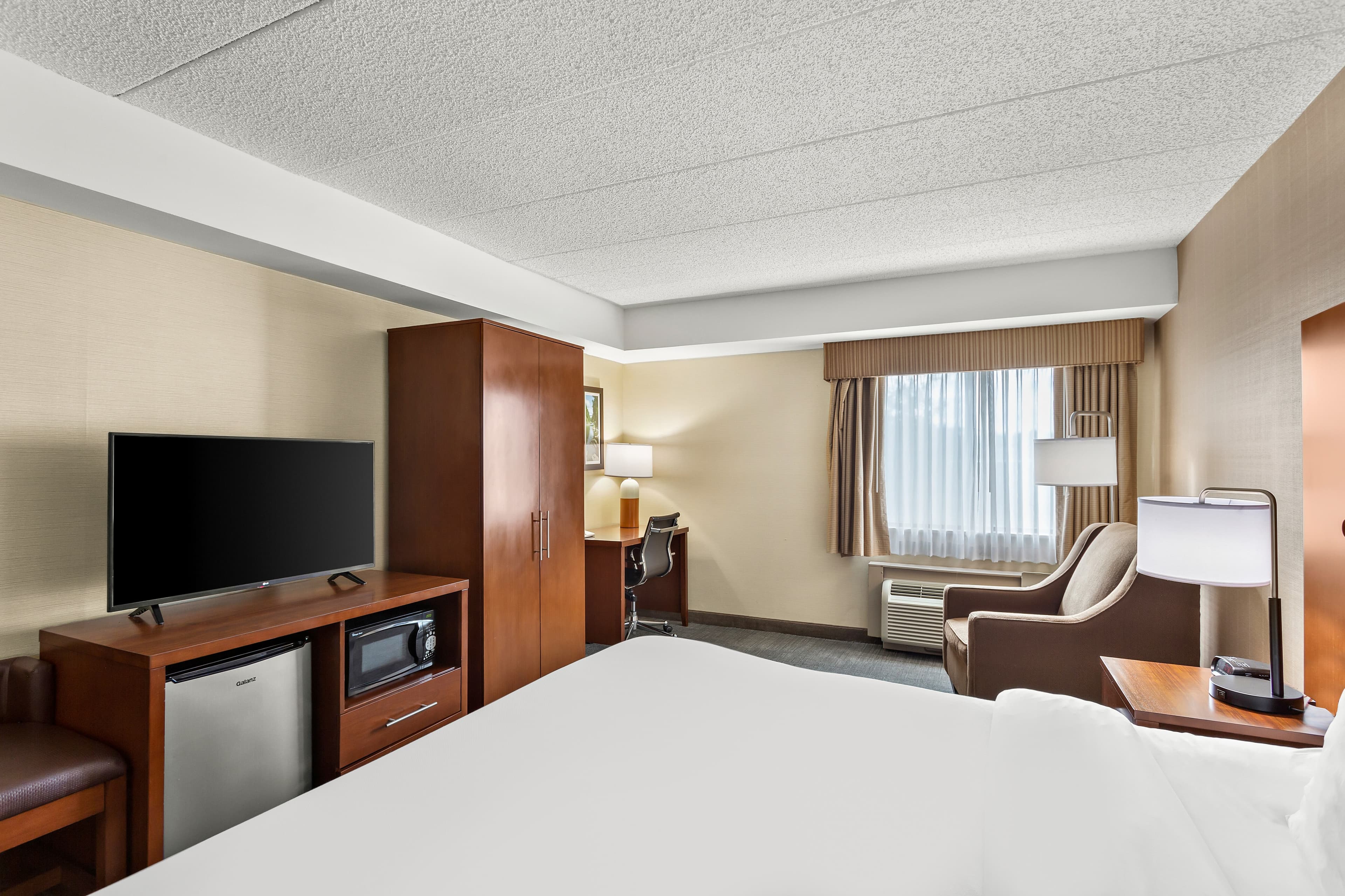Comfort Inn White River Junction — 8