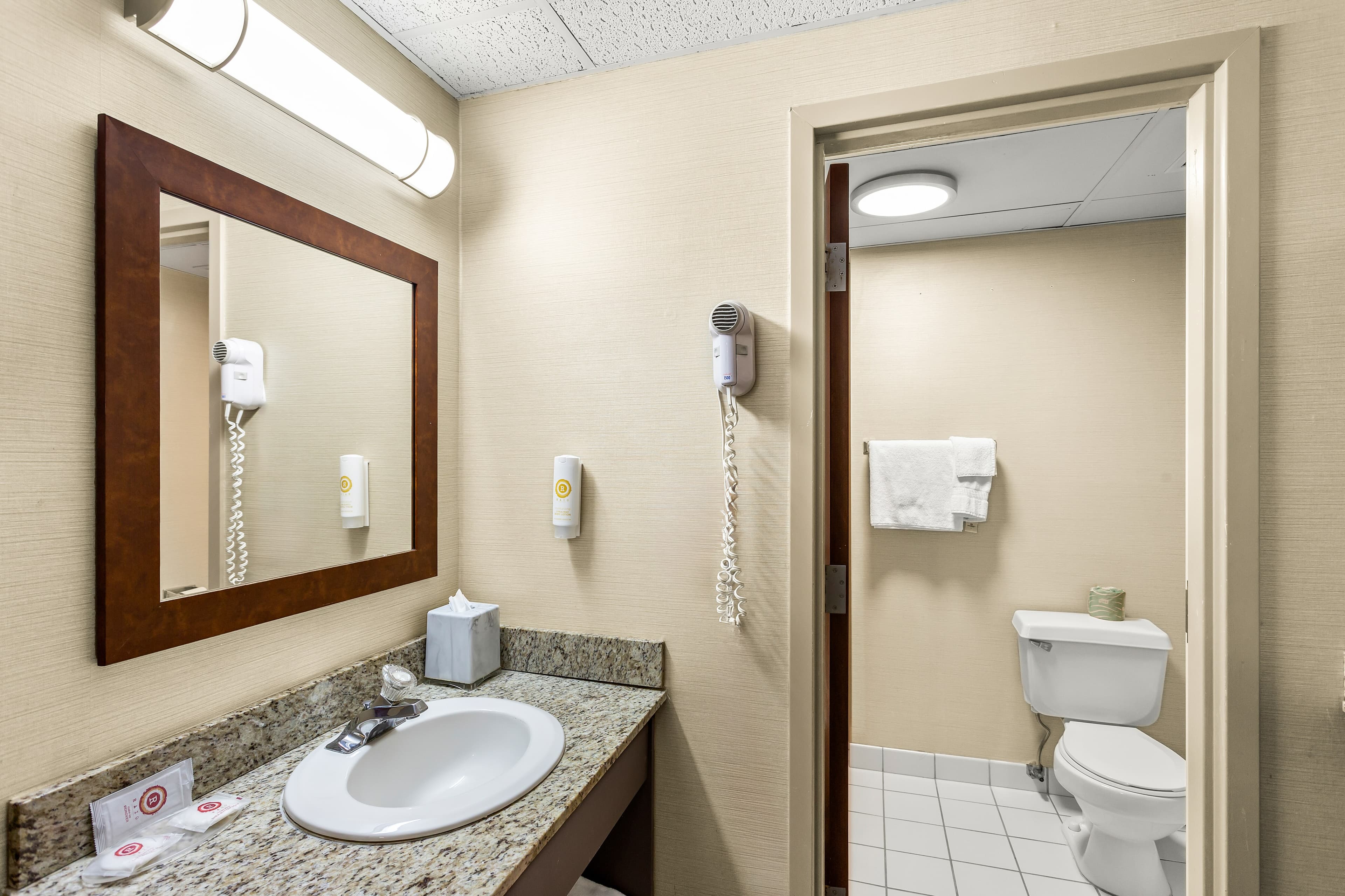 Comfort Inn White River Junction - Image 5