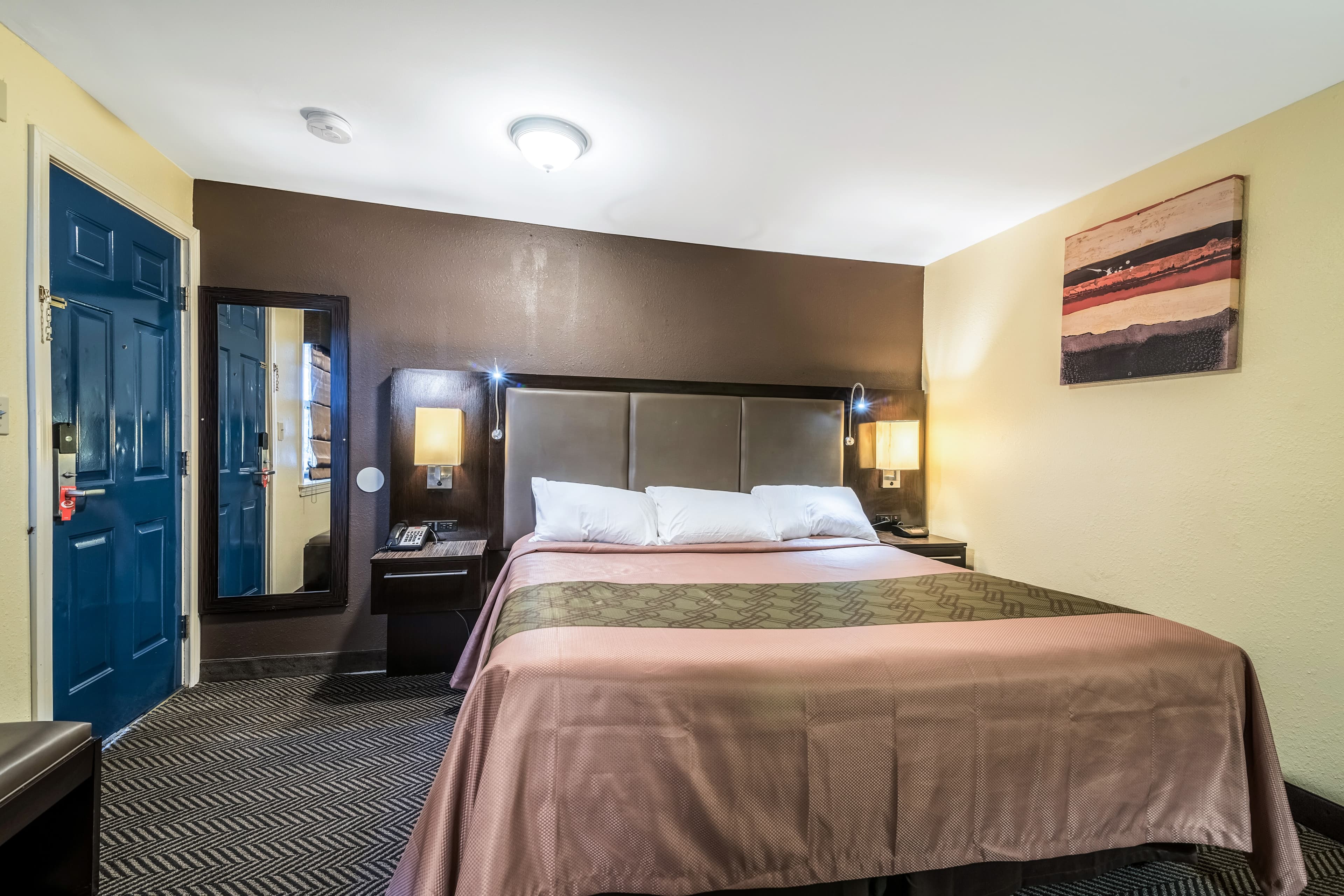 Econo Lodge Rutland City near Hwy 7 — 6