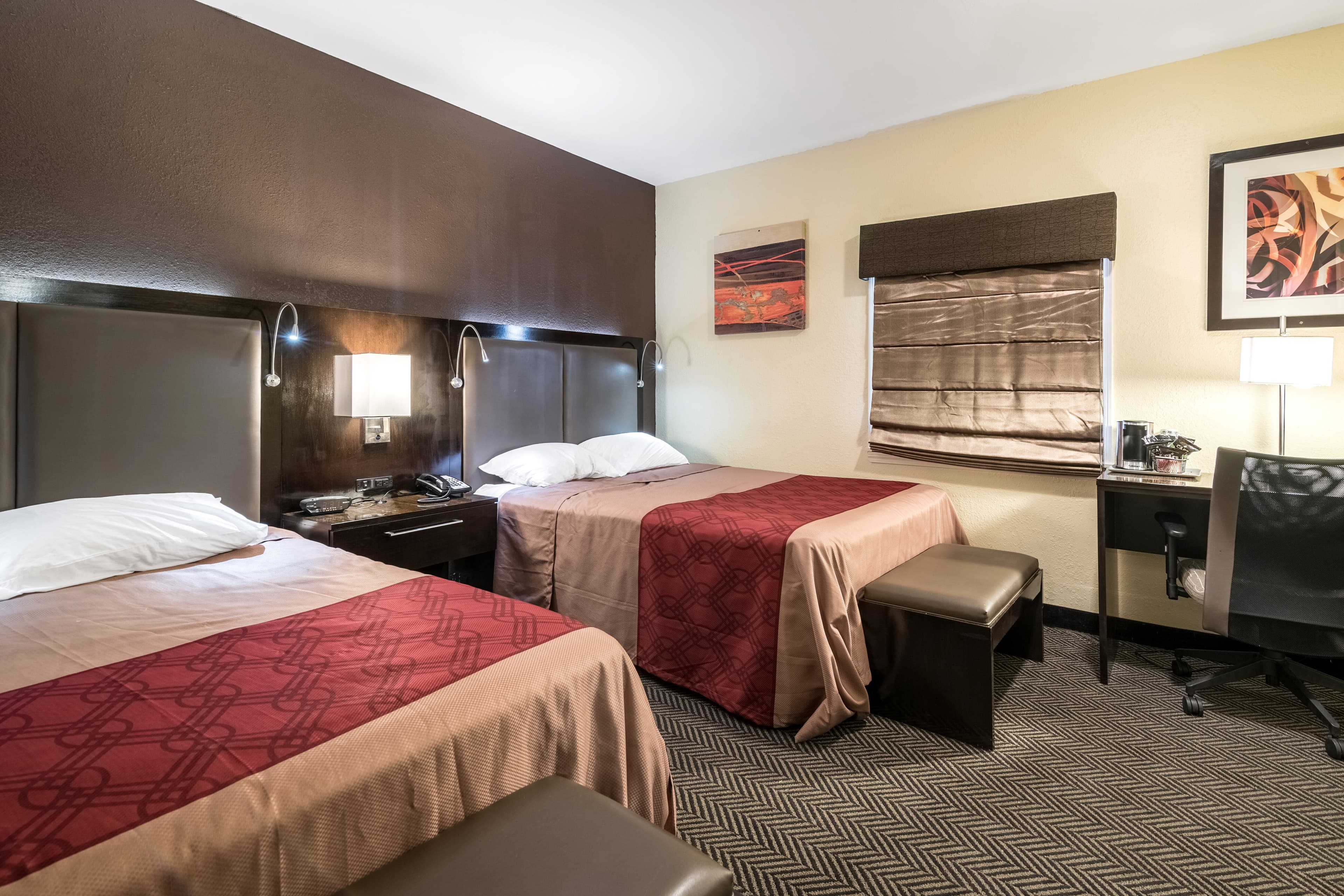 Econo Lodge Rutland City near Hwy 7 — 15