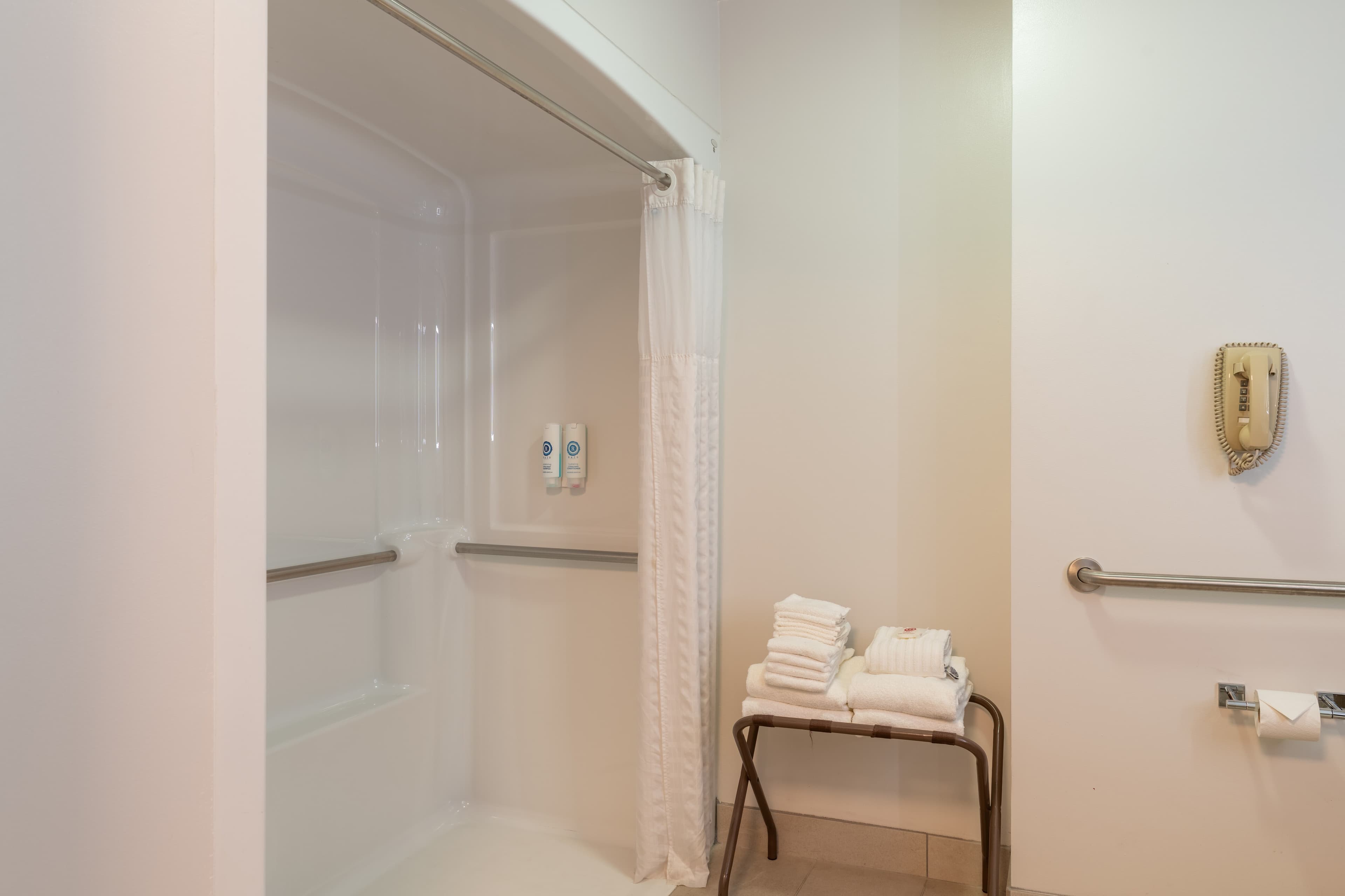 Comfort Inn & Suites Near Burke Mountain — 15