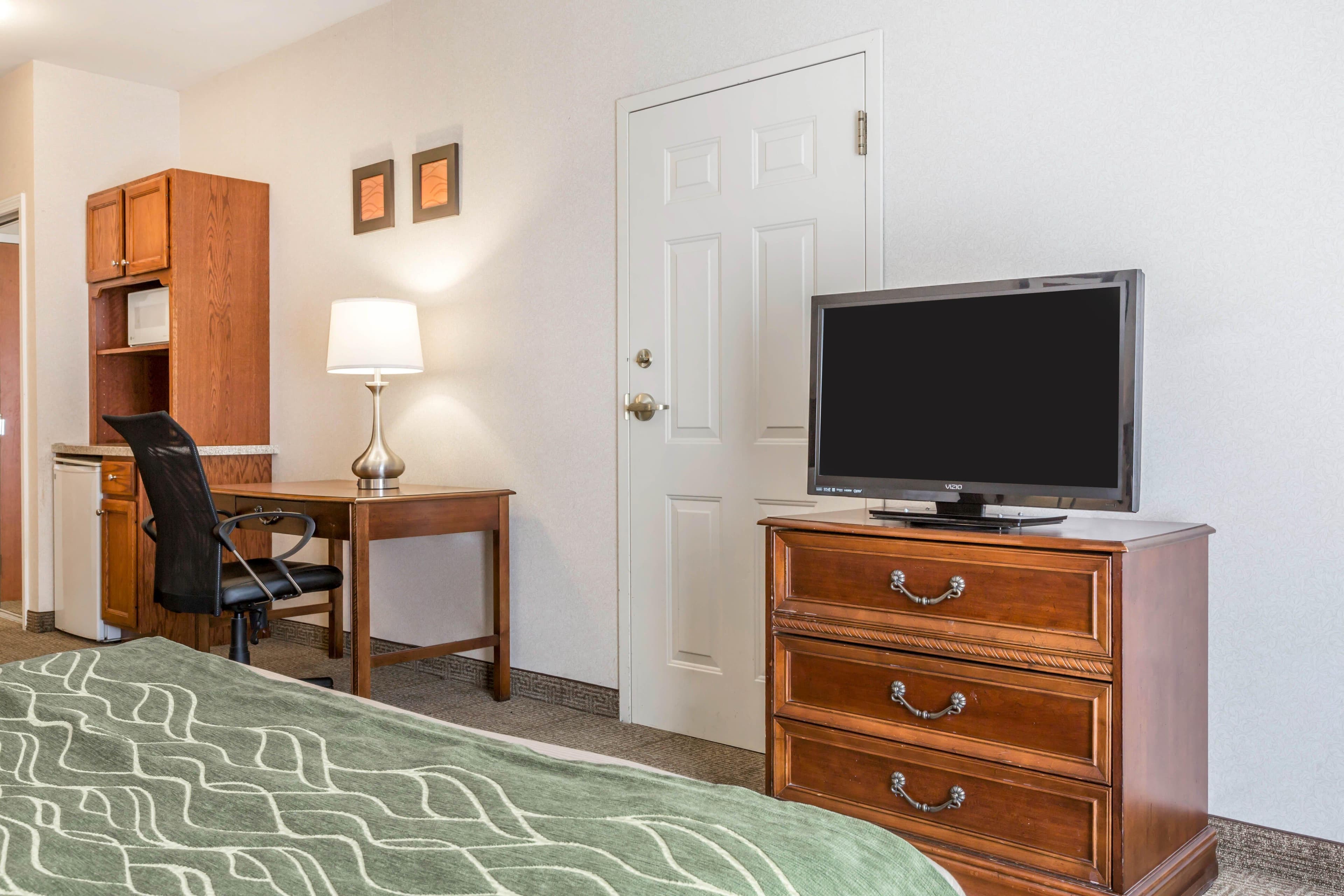 Comfort Inn & Suites South Burlington near University — 15