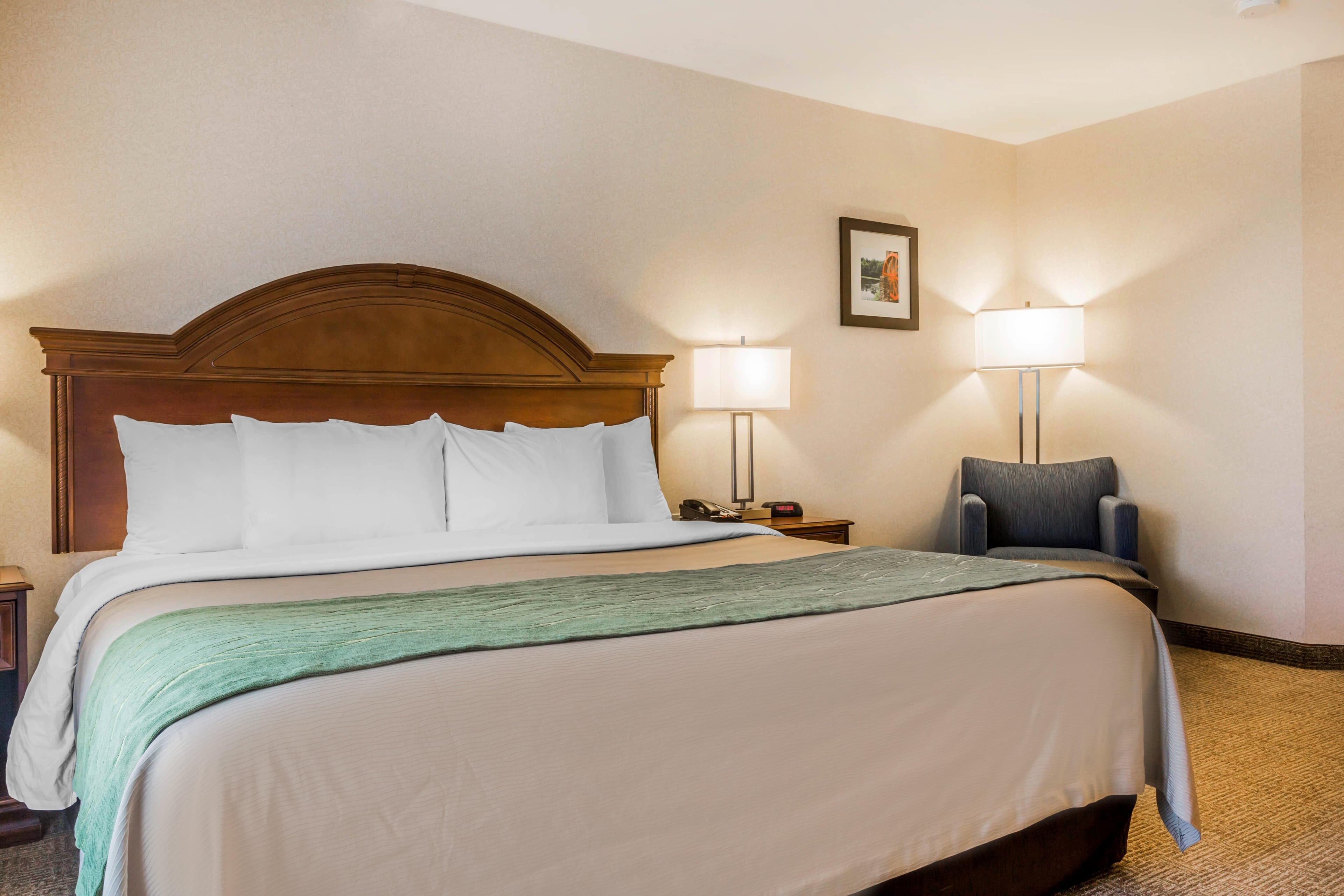 Comfort Inn & Suites South Burlington near University — 10