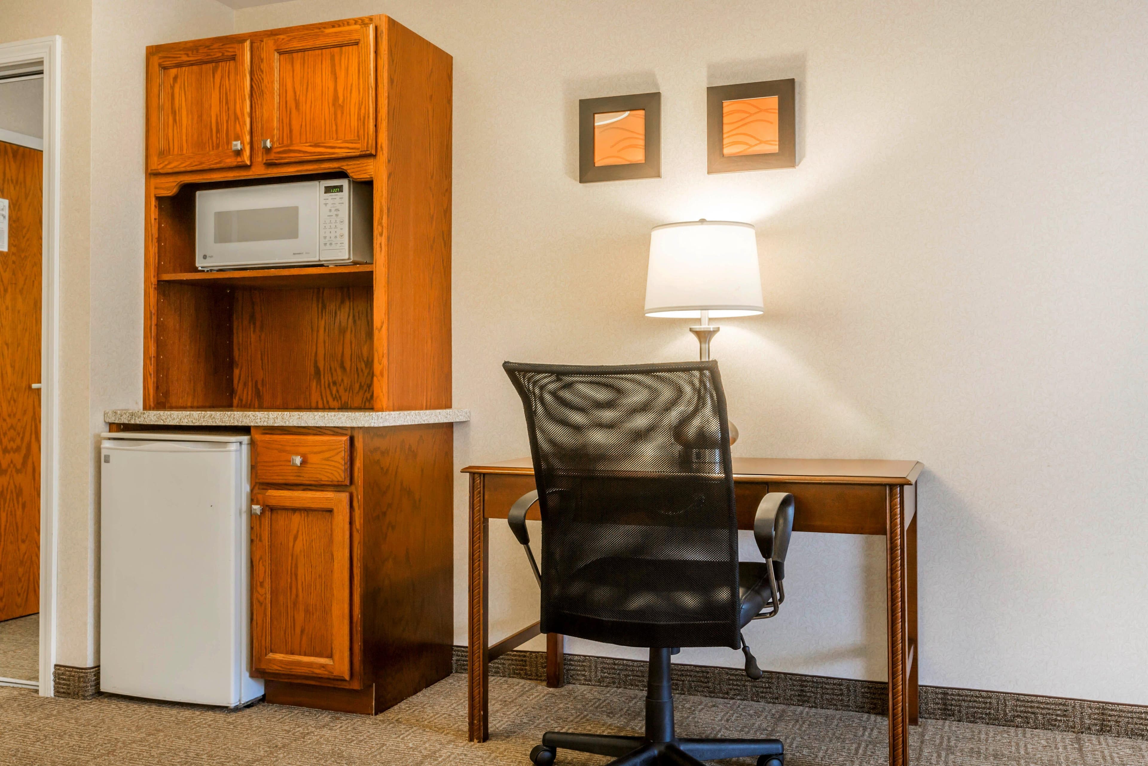 Comfort Inn & Suites South Burlington near University — 13