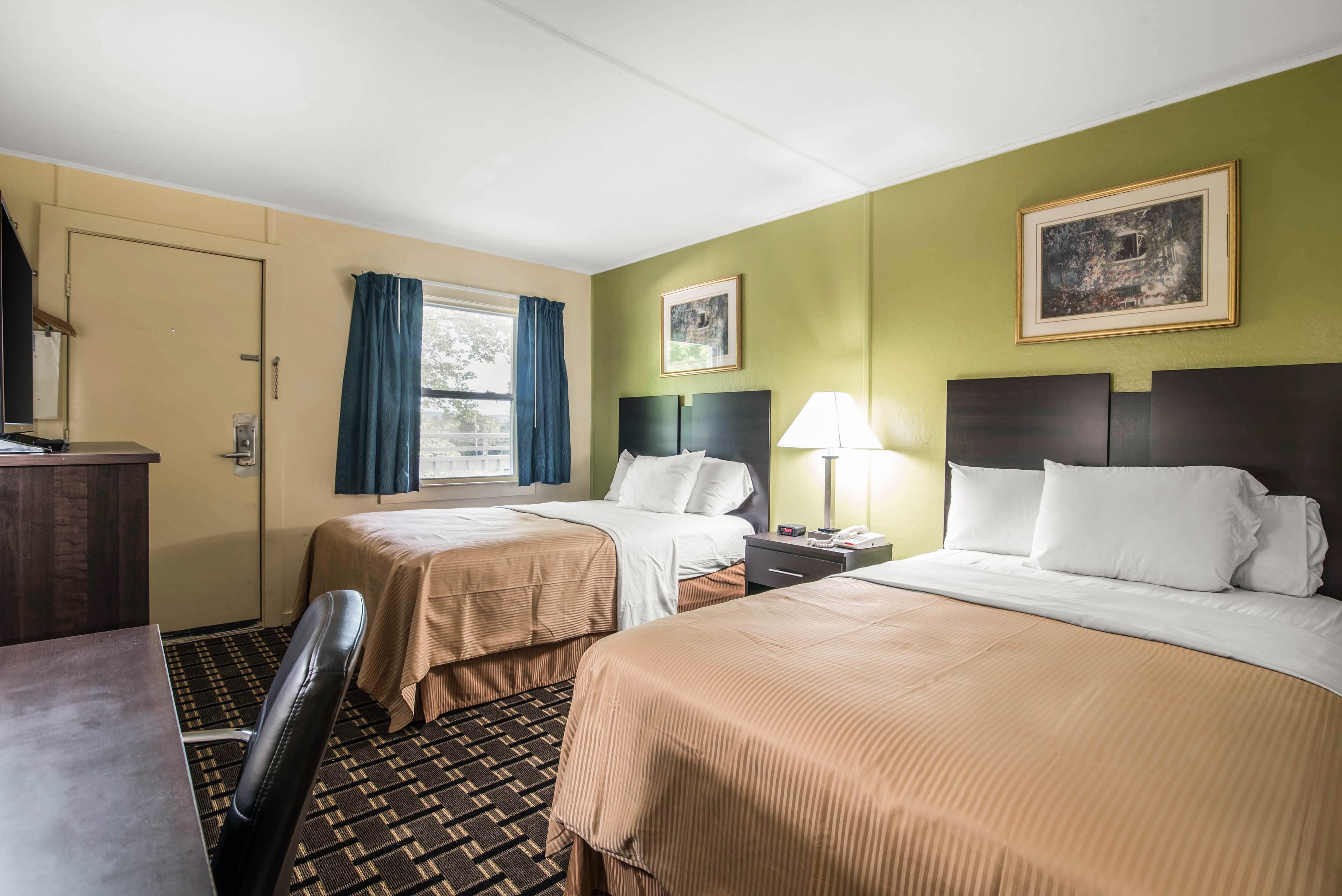 Rodeway Inn Rutland - Killington — 4