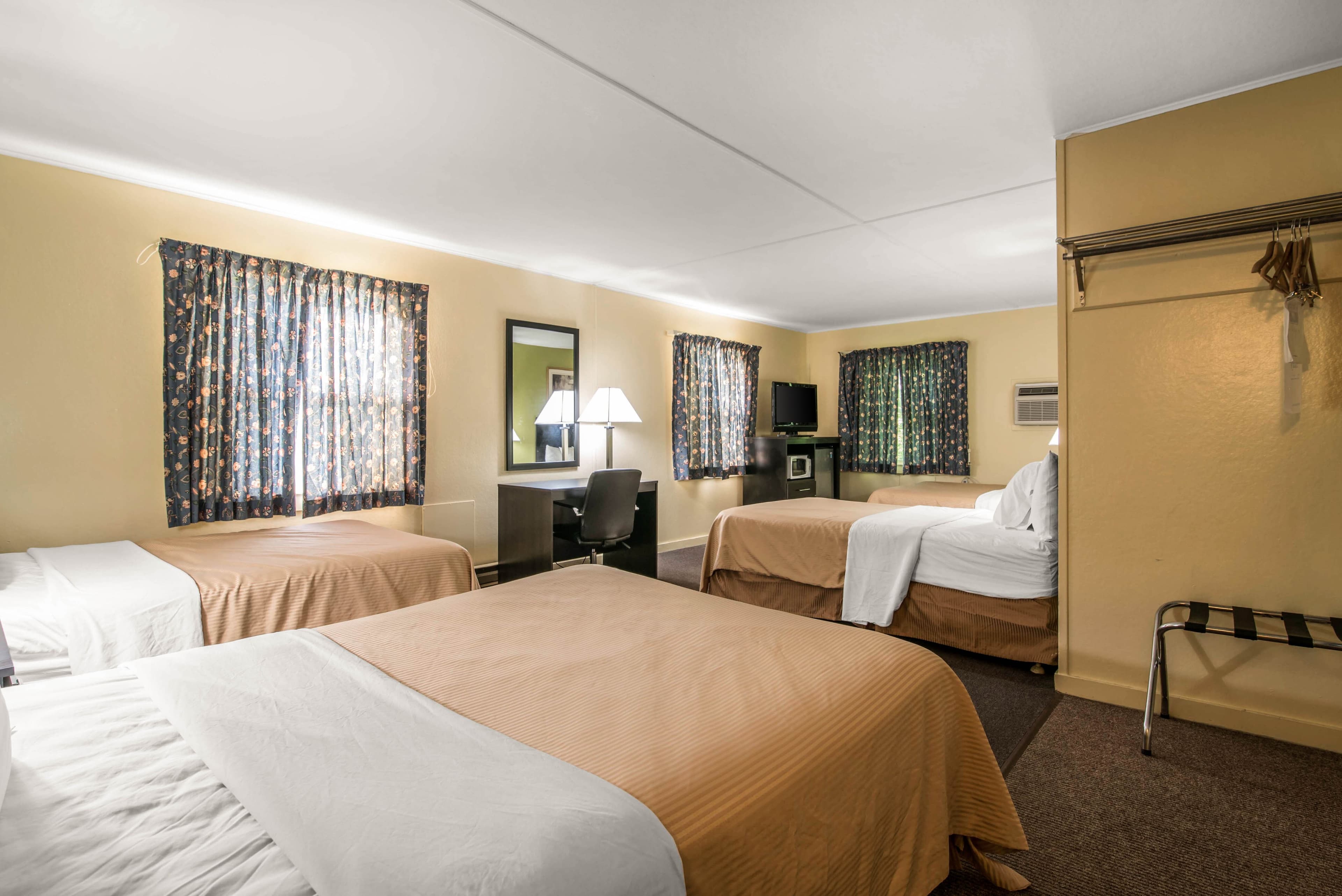 Rodeway Inn Rutland - Killington — 12